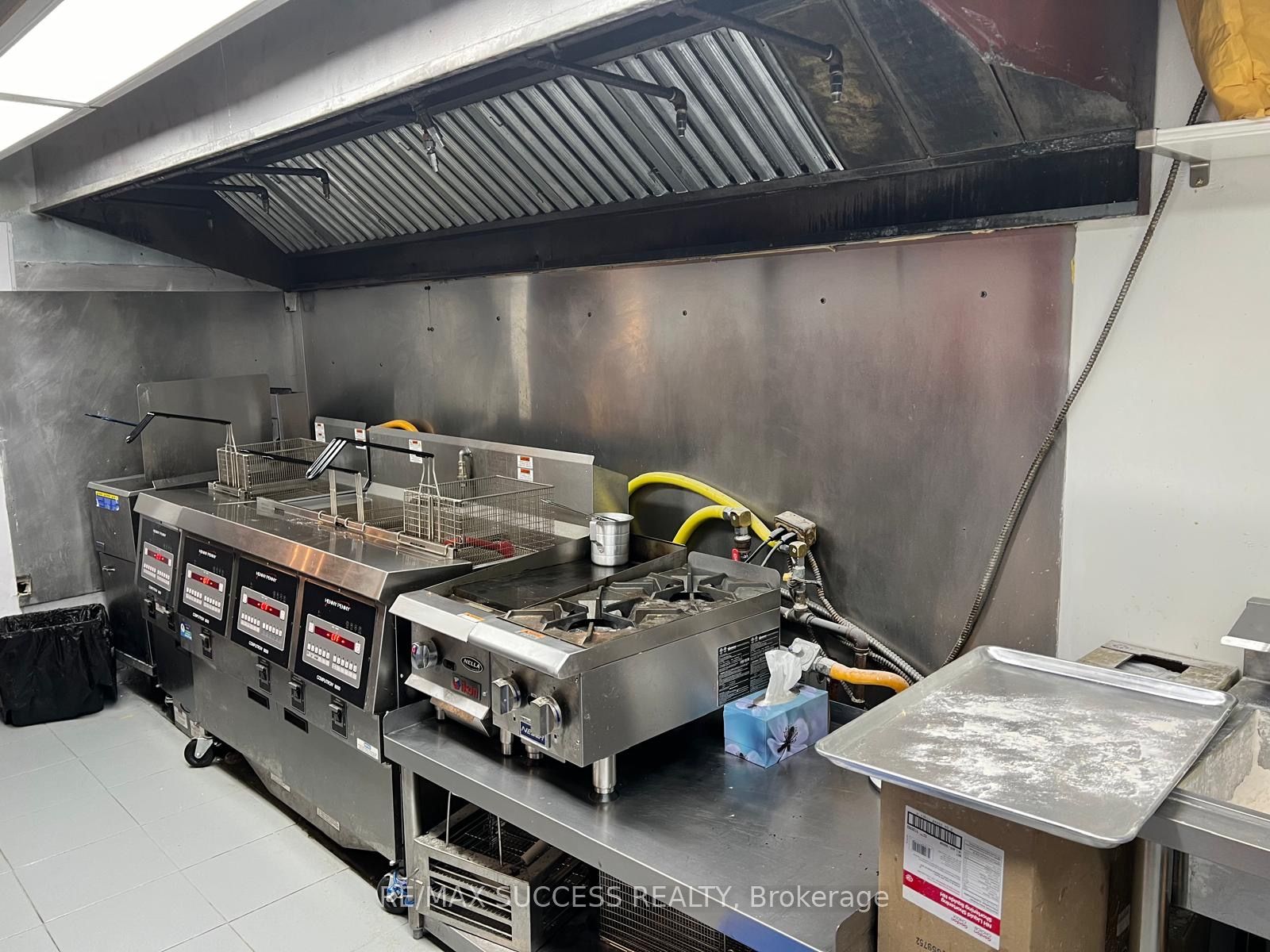 876 Brown's Line Property Photo 26