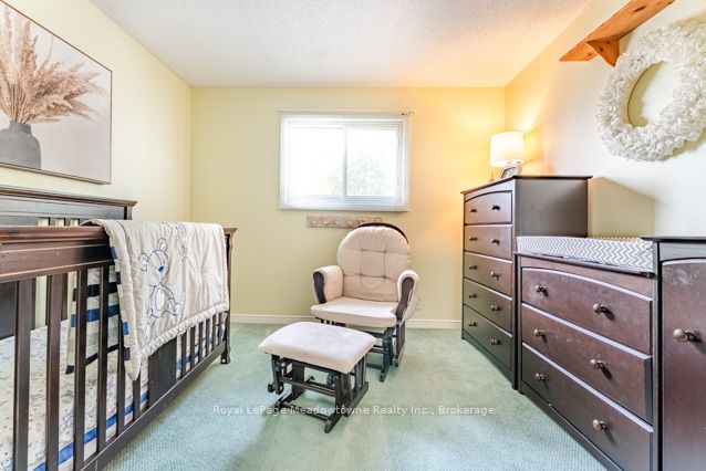 690 Robertson Crescent Property Photo 26