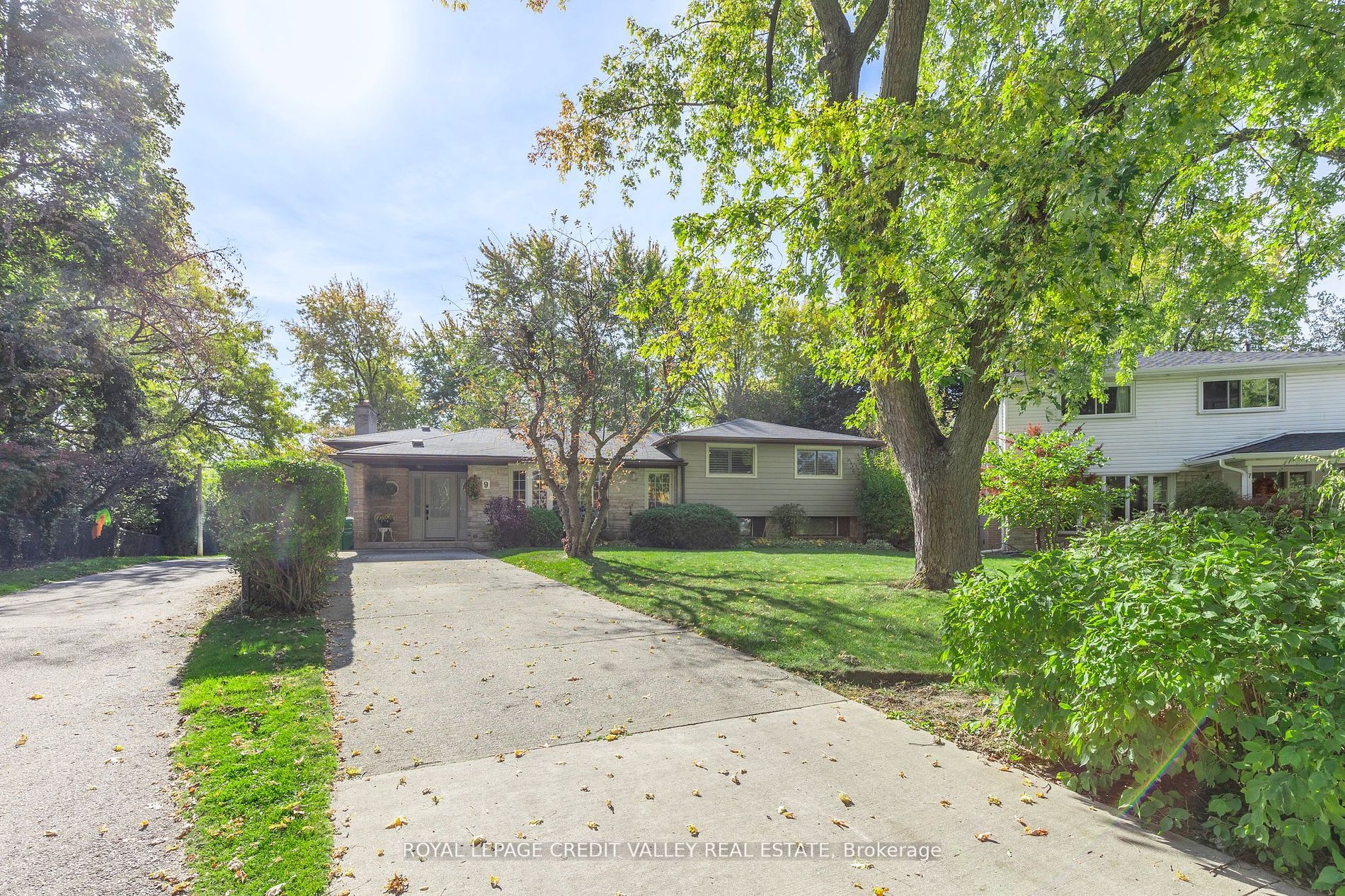 9 Norval Crescent Property Photo 1