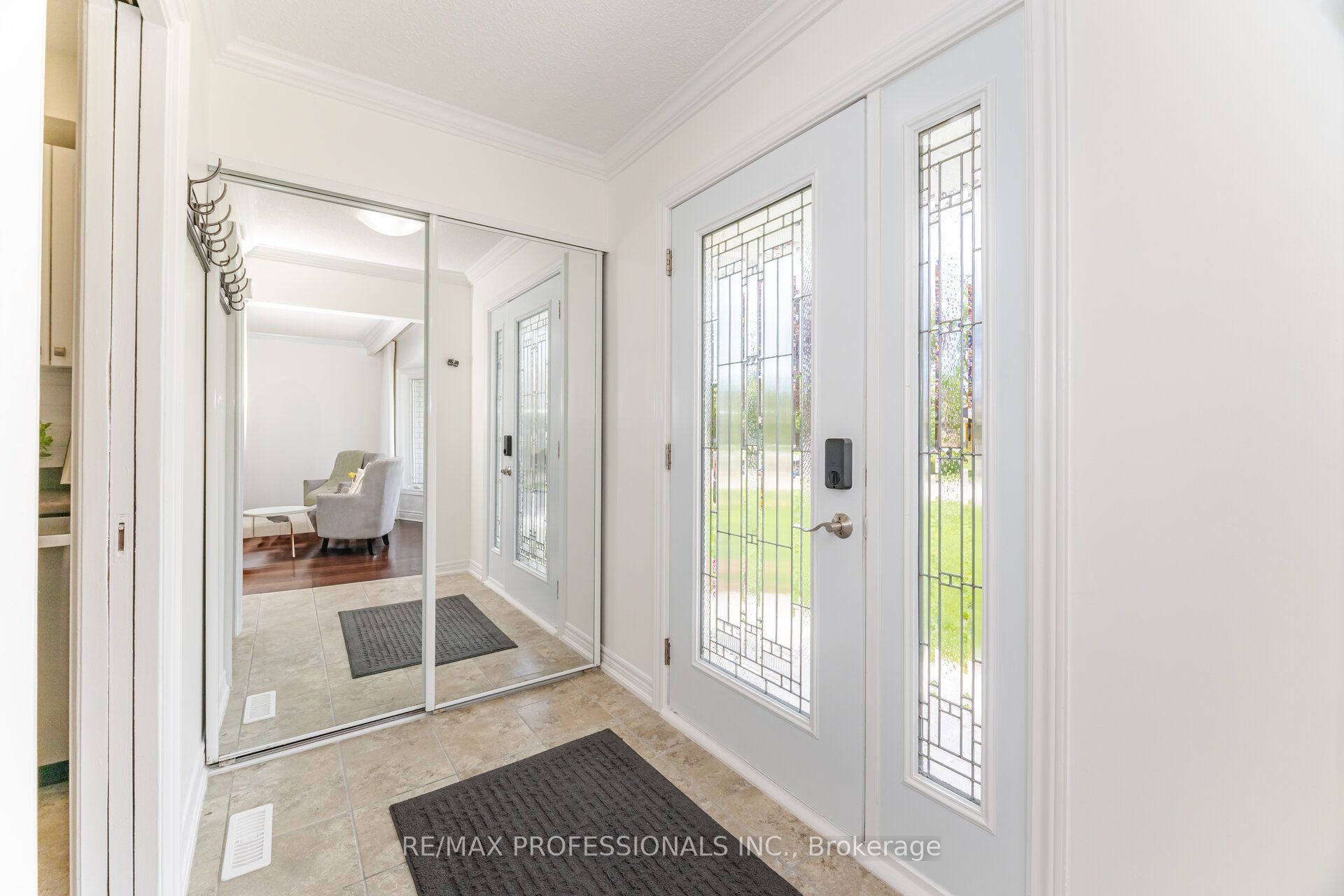 267 Bell Air Drive Property Photo 6