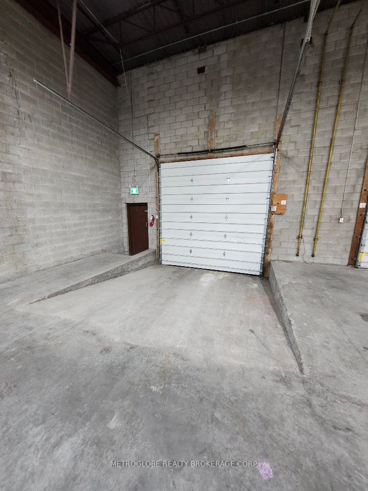 #9 & 10 - 1030 Kamato Road Property Photo 4