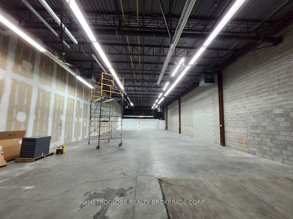 #9 & 10 - 1030 Kamato Road Property Photo 6
