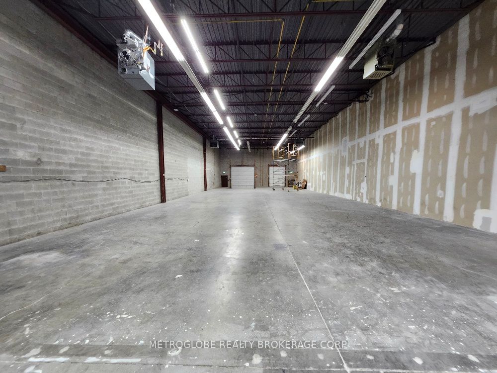 #9 & 10 - 1030 Kamato Road Property Photo 7