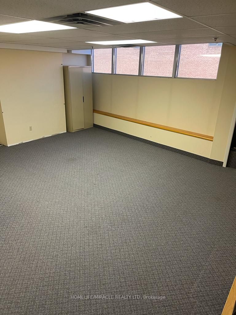 #6 - 259 Traders Boulevard Property Photo 10