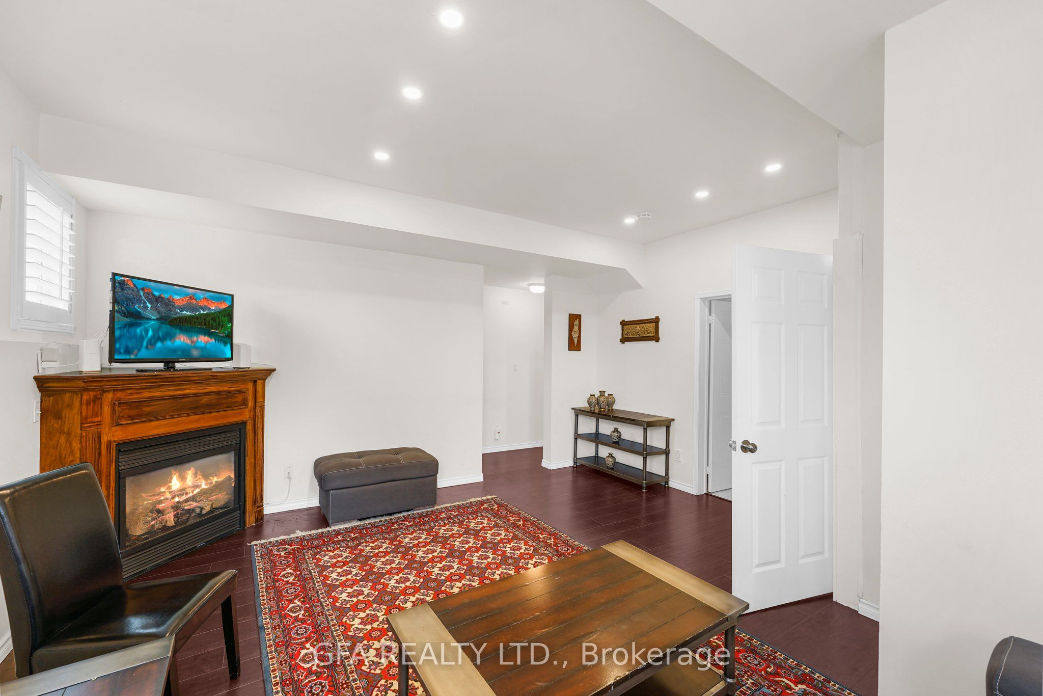 7349 Zinnia Place Property Photo 6