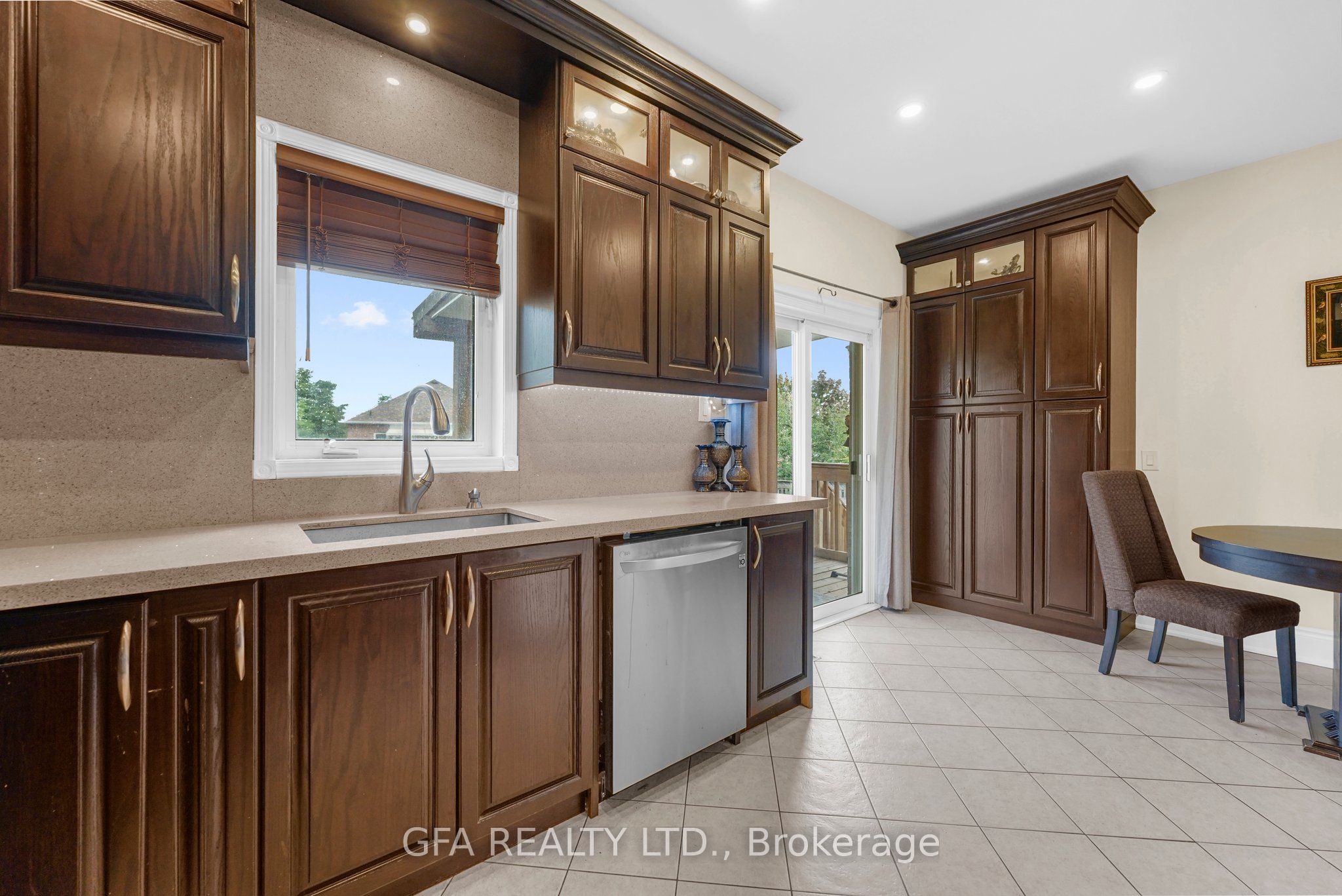 7349 Zinnia Place Property Photo 14