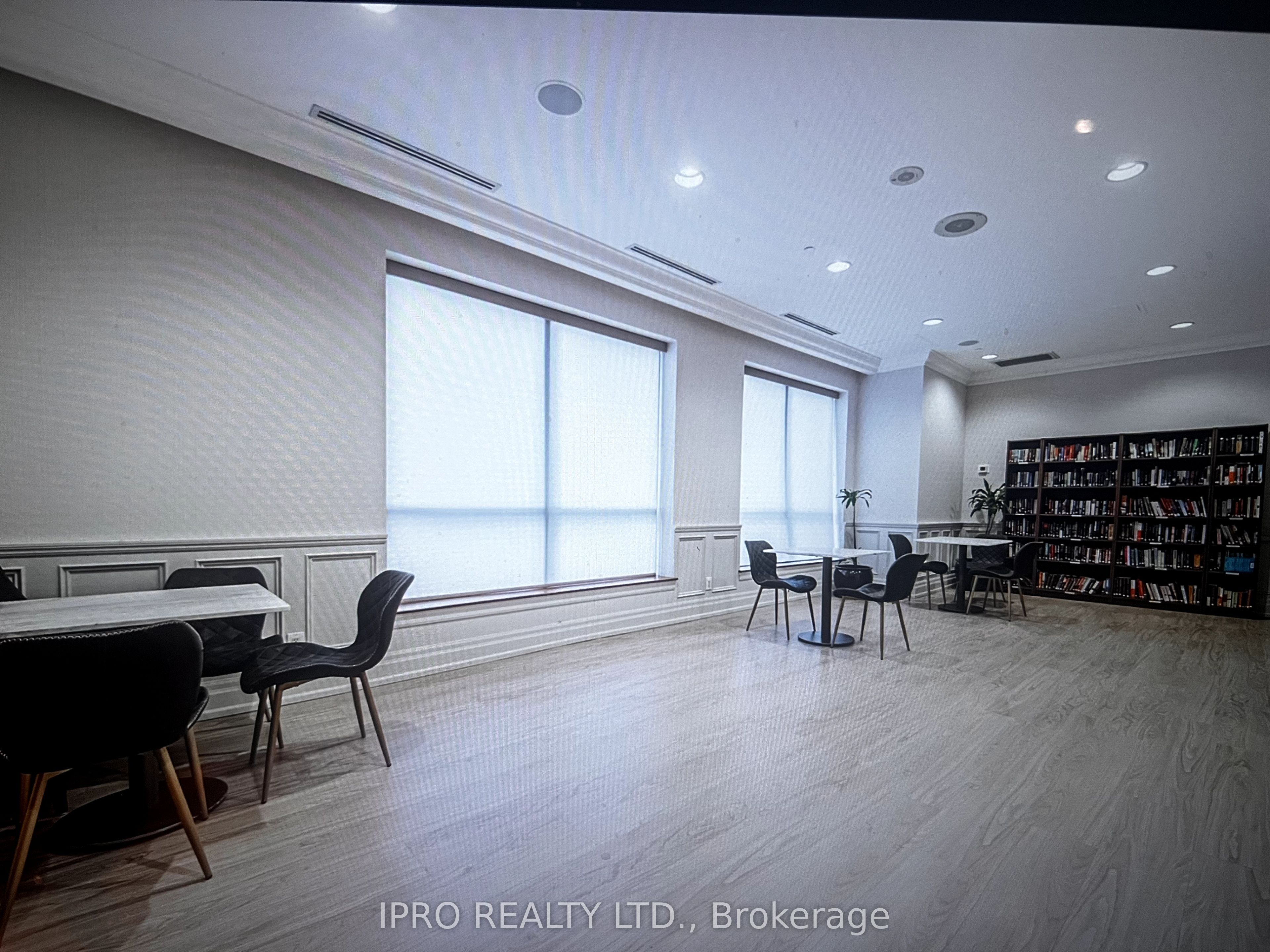 5229 Dundas Street W 1901 Property Photo 20
