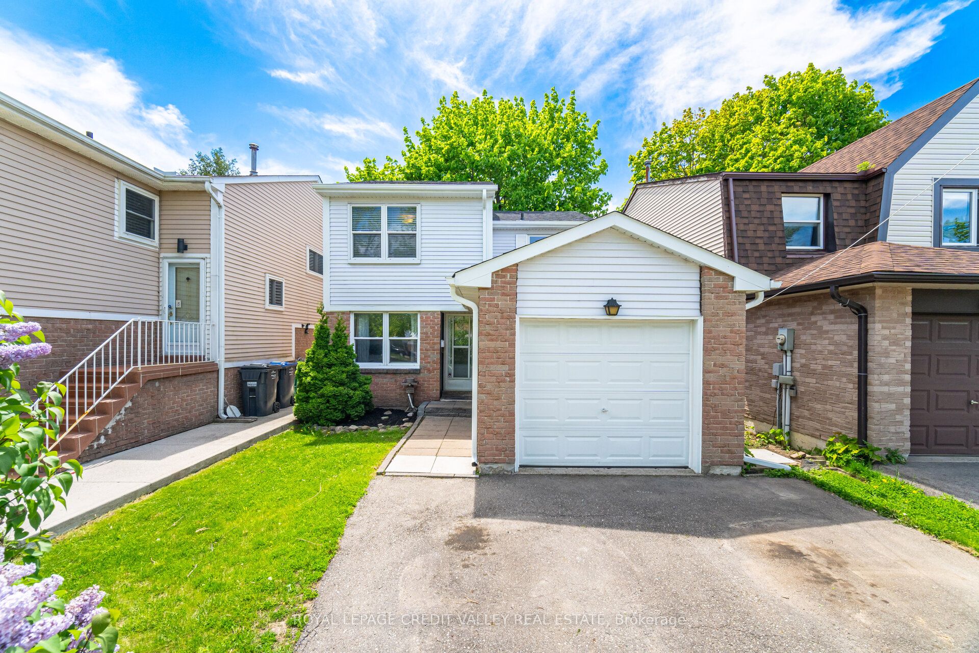 76 Majestic Cres Property Photo