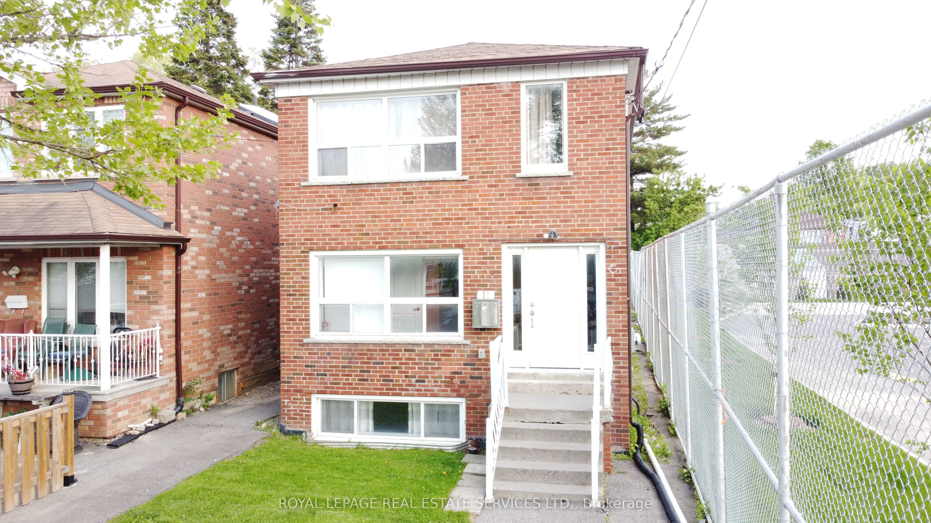 11 Dennis Avenue Property Photo 1