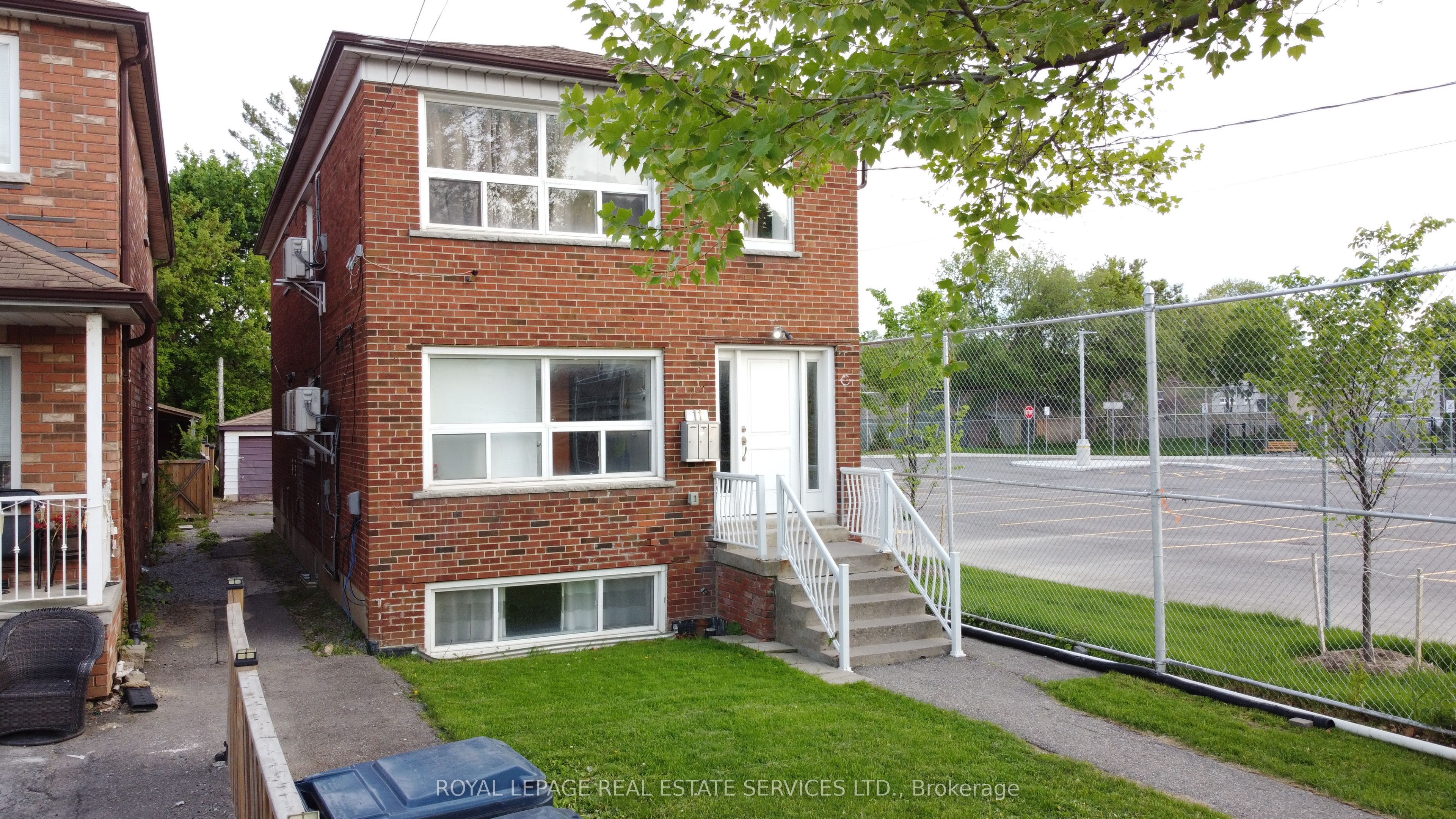 11 Dennis Avenue Property Photo 1