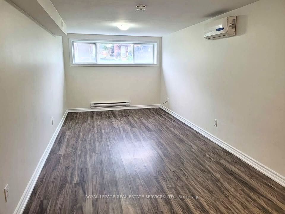 11 Dennis Avenue Property Photo 9