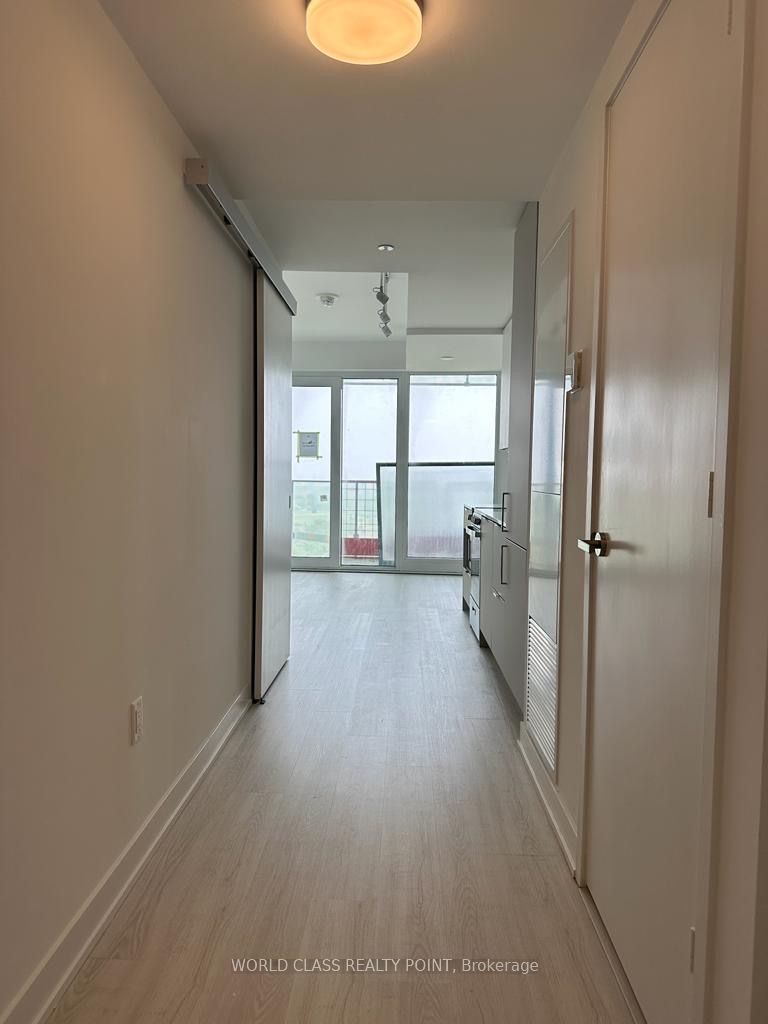 #1207 - 3883 Quartz Road Property Photo 19