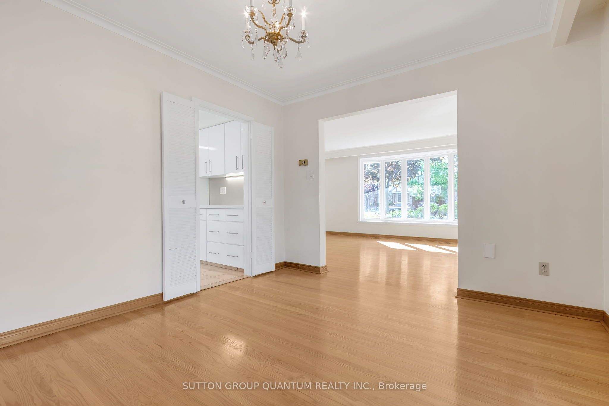951 Streamway Crescent Property Photo 16