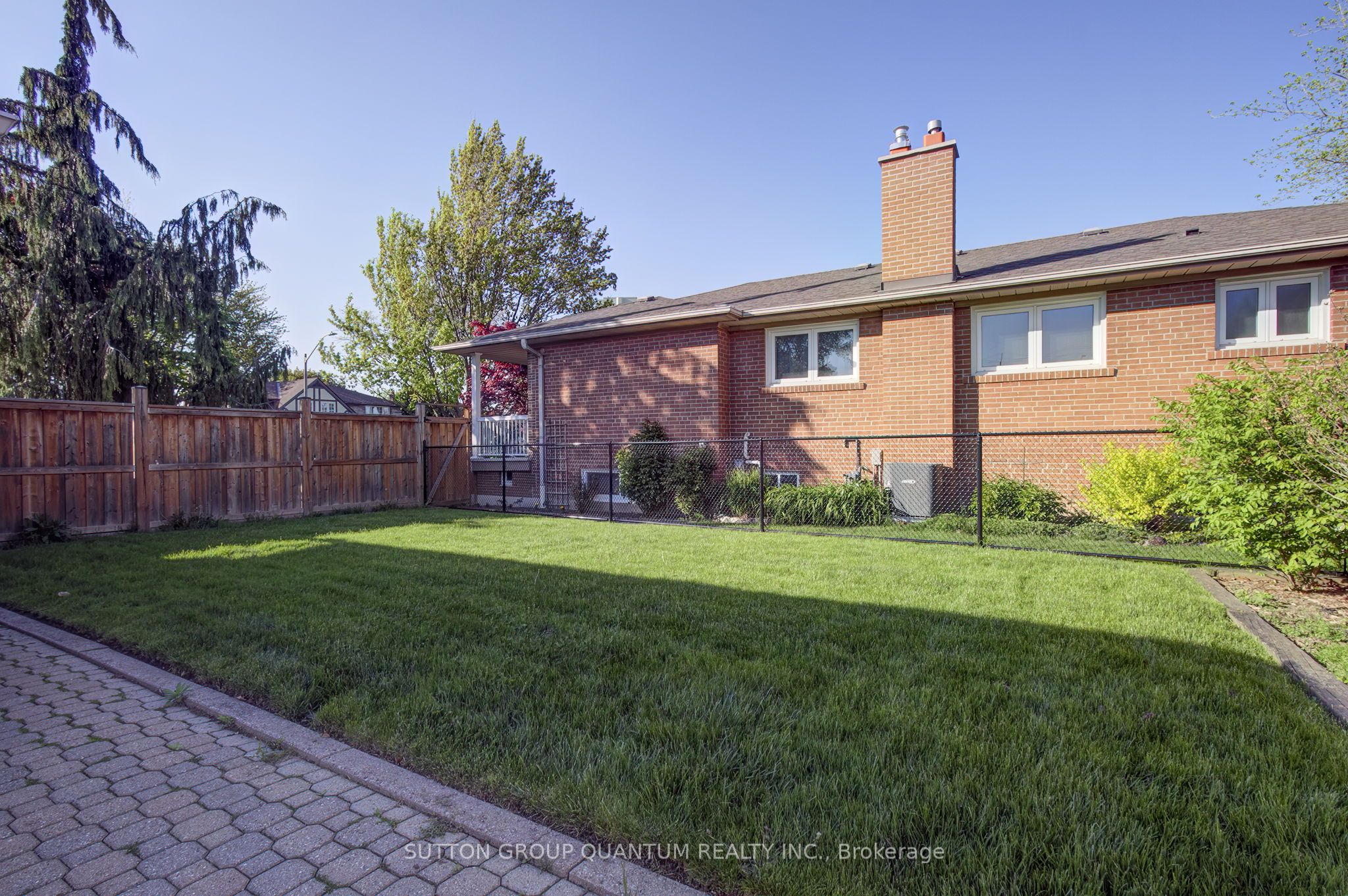 951 Streamway Crescent Property Photo 44