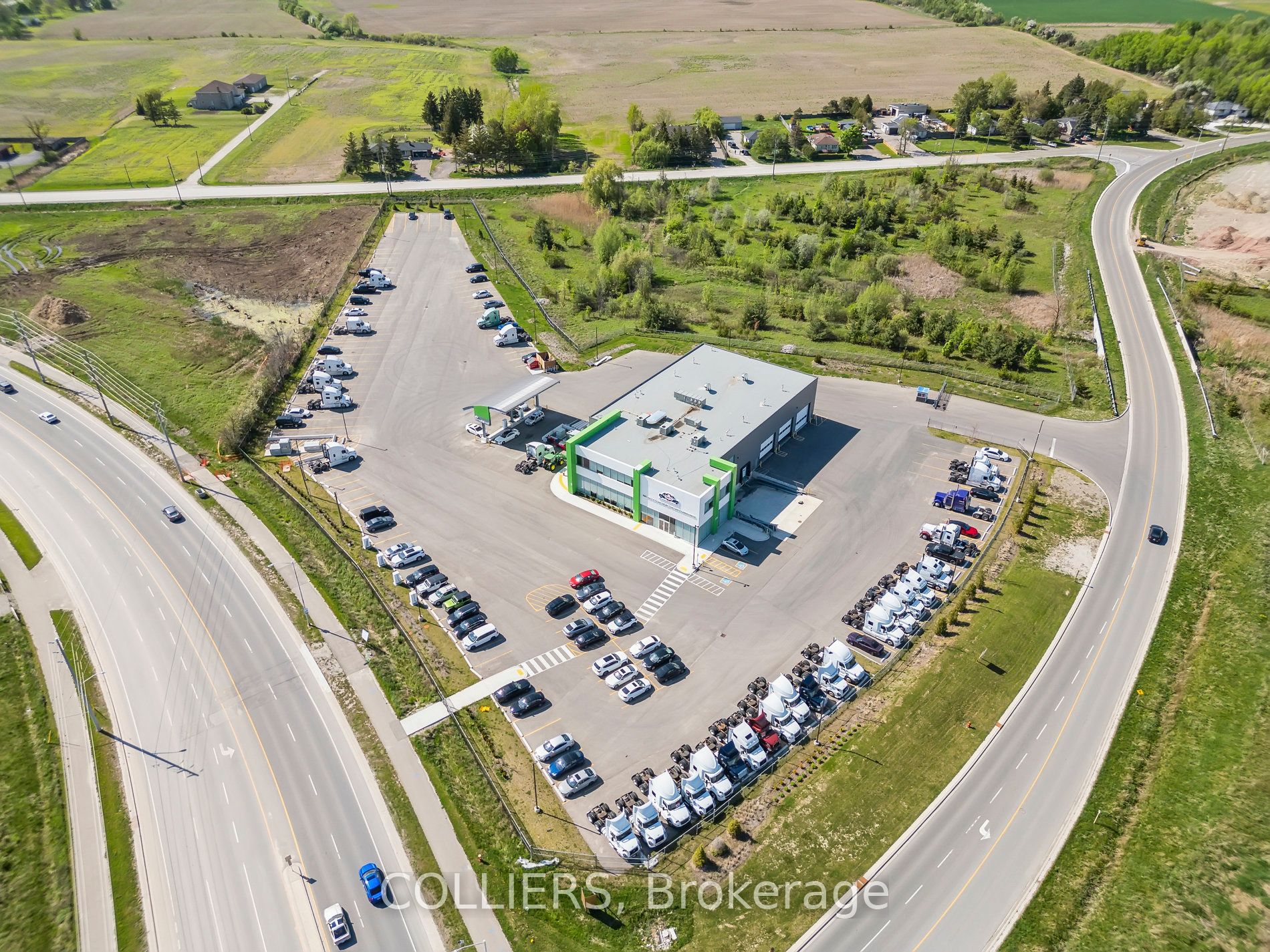 7265 5 Side Road Property Photo 1