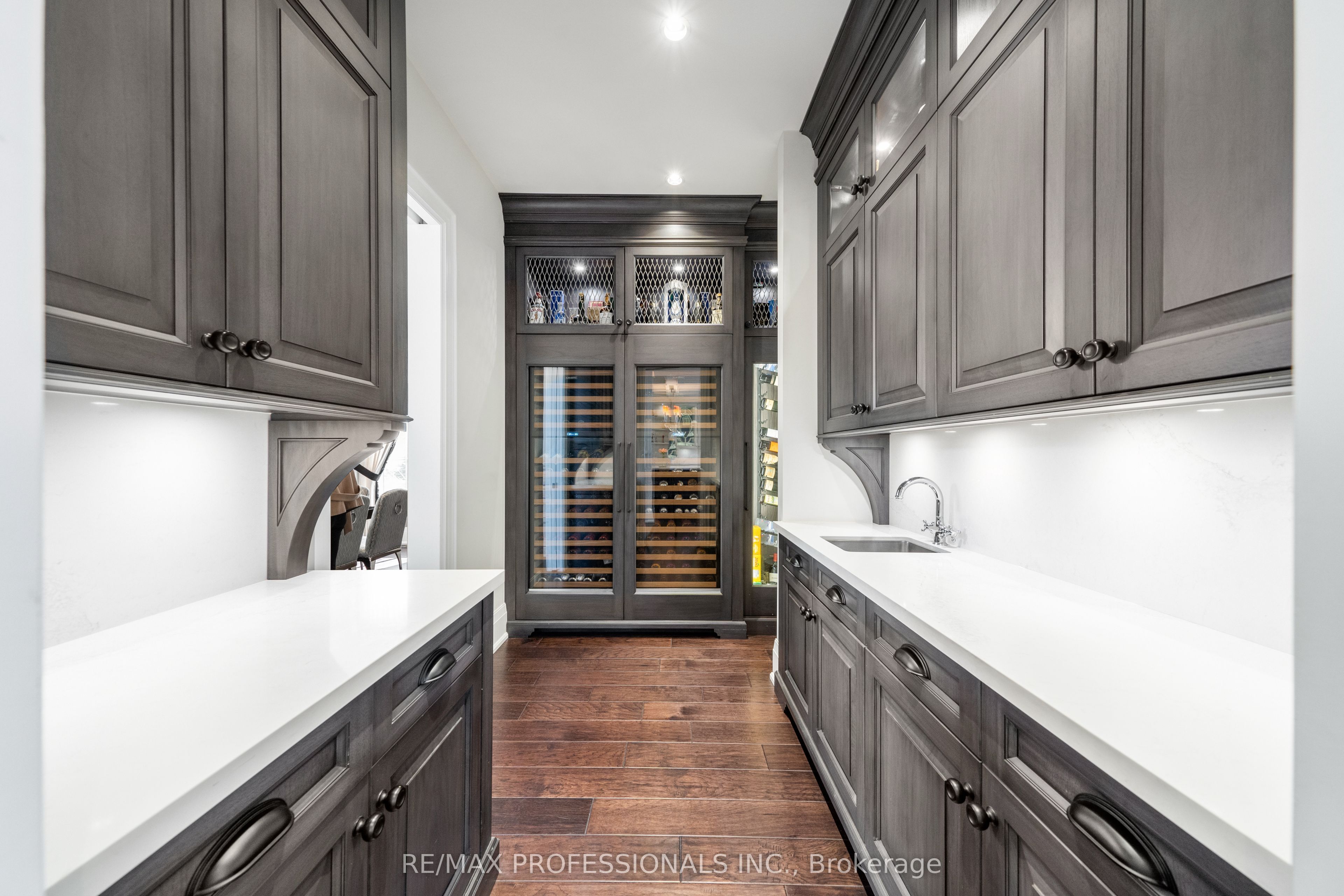 1285 Minaki Road Property Photo 32