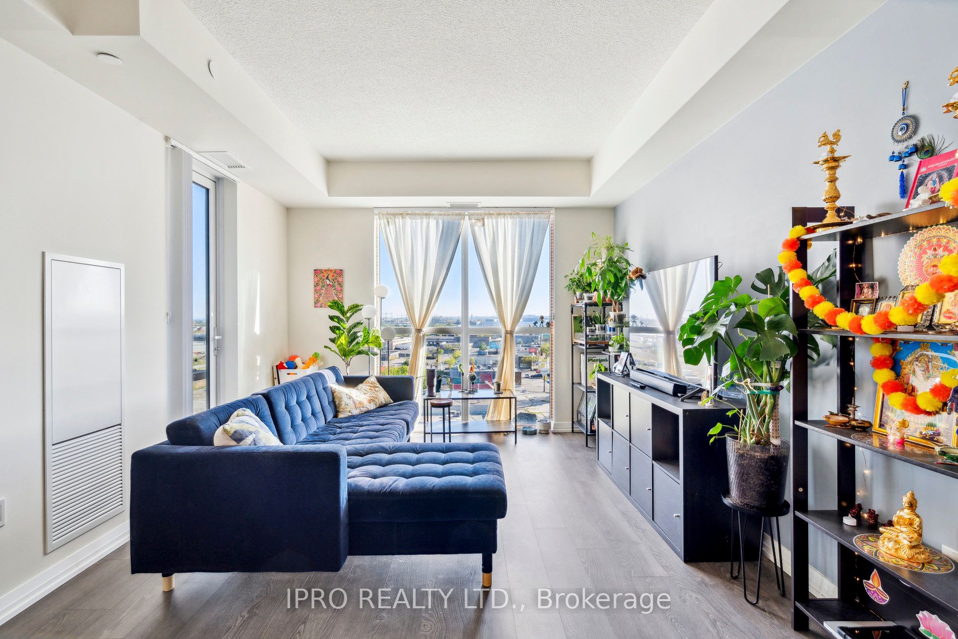 #706 - 50 Thomas Riley Road Property Photo 6