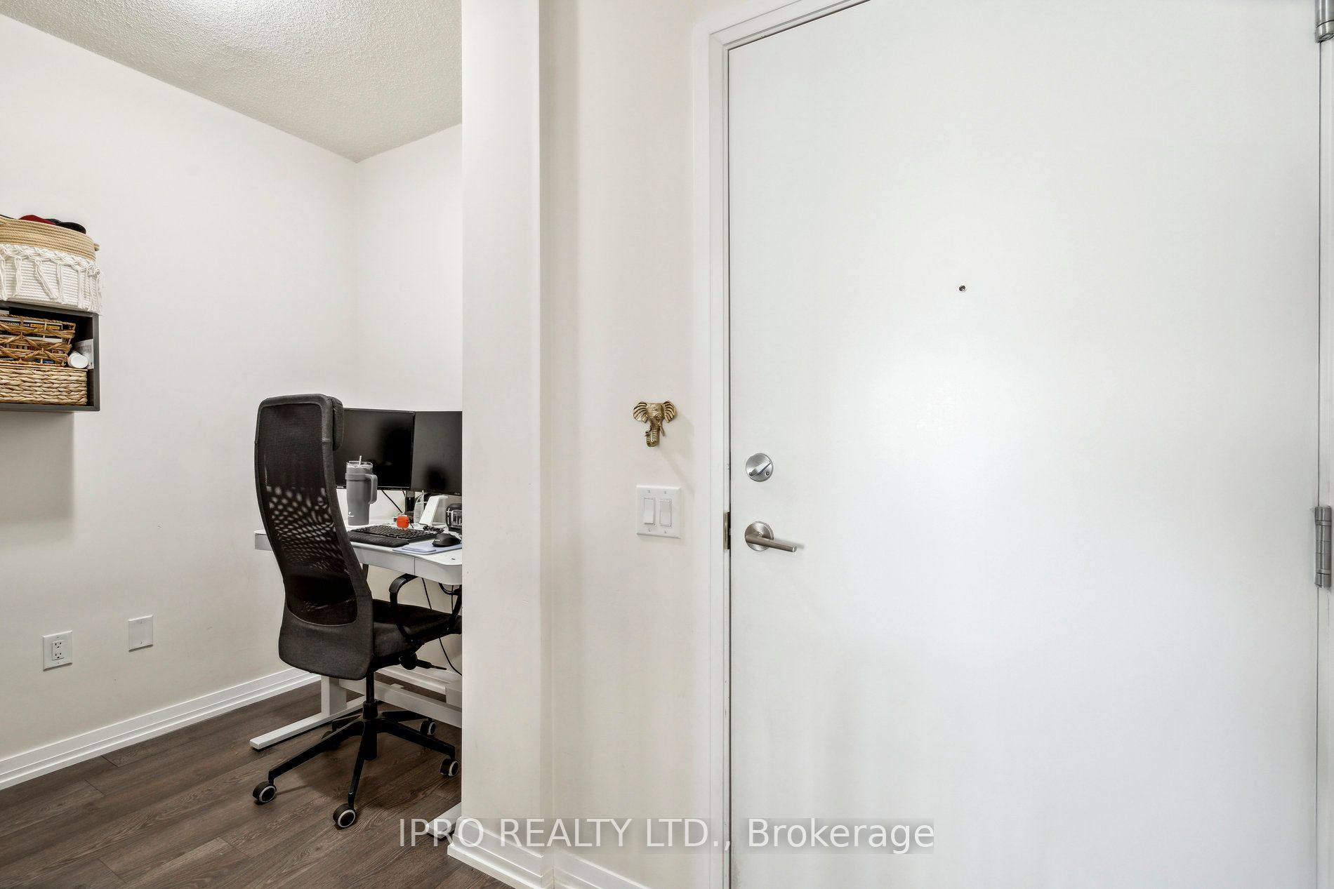#706 - 50 Thomas Riley Road Property Photo 11