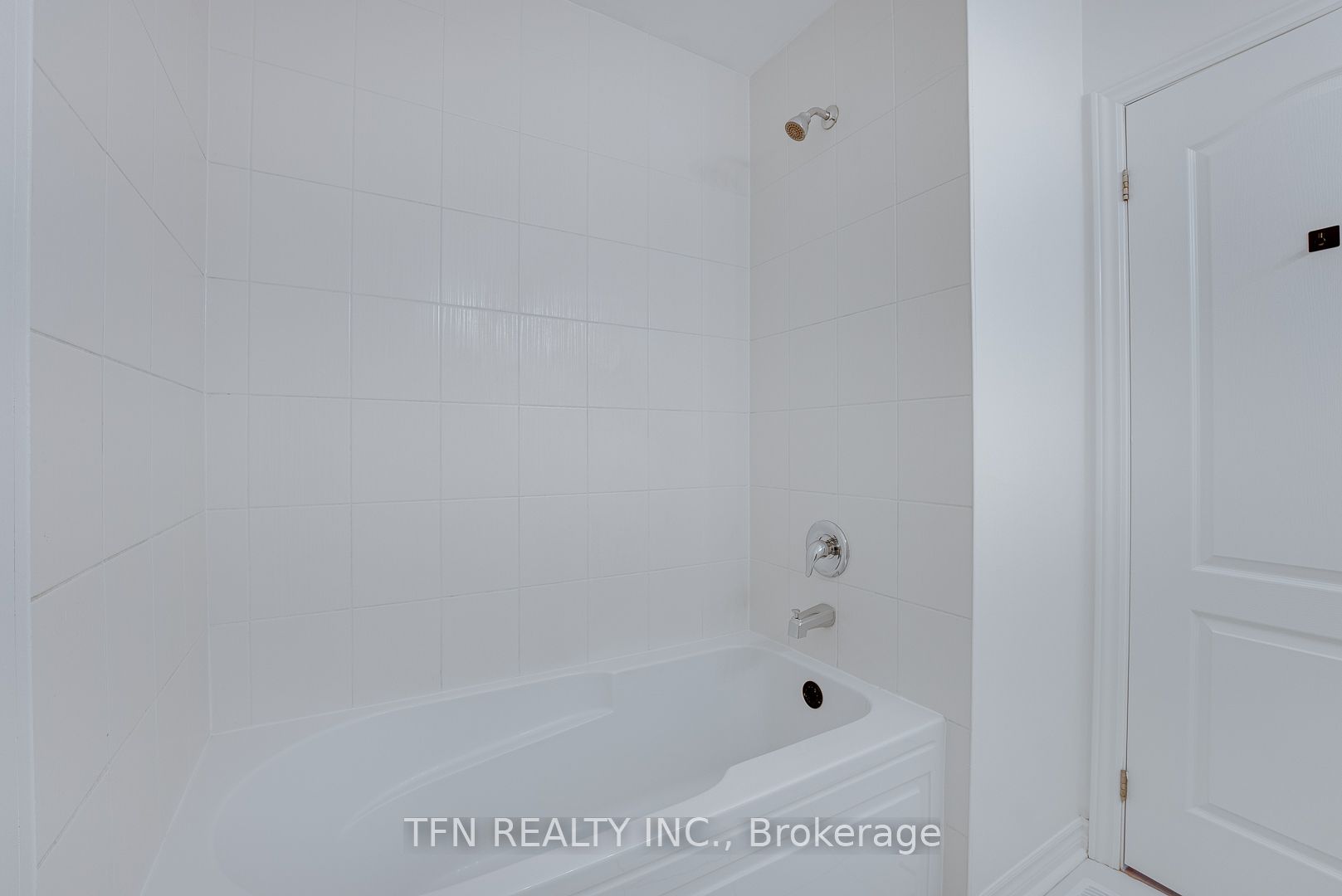 2360 Treversh Common Property Photo 19