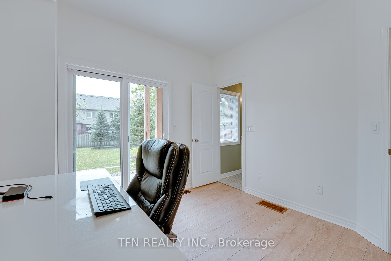 2360 Treversh Common Property Photo 25