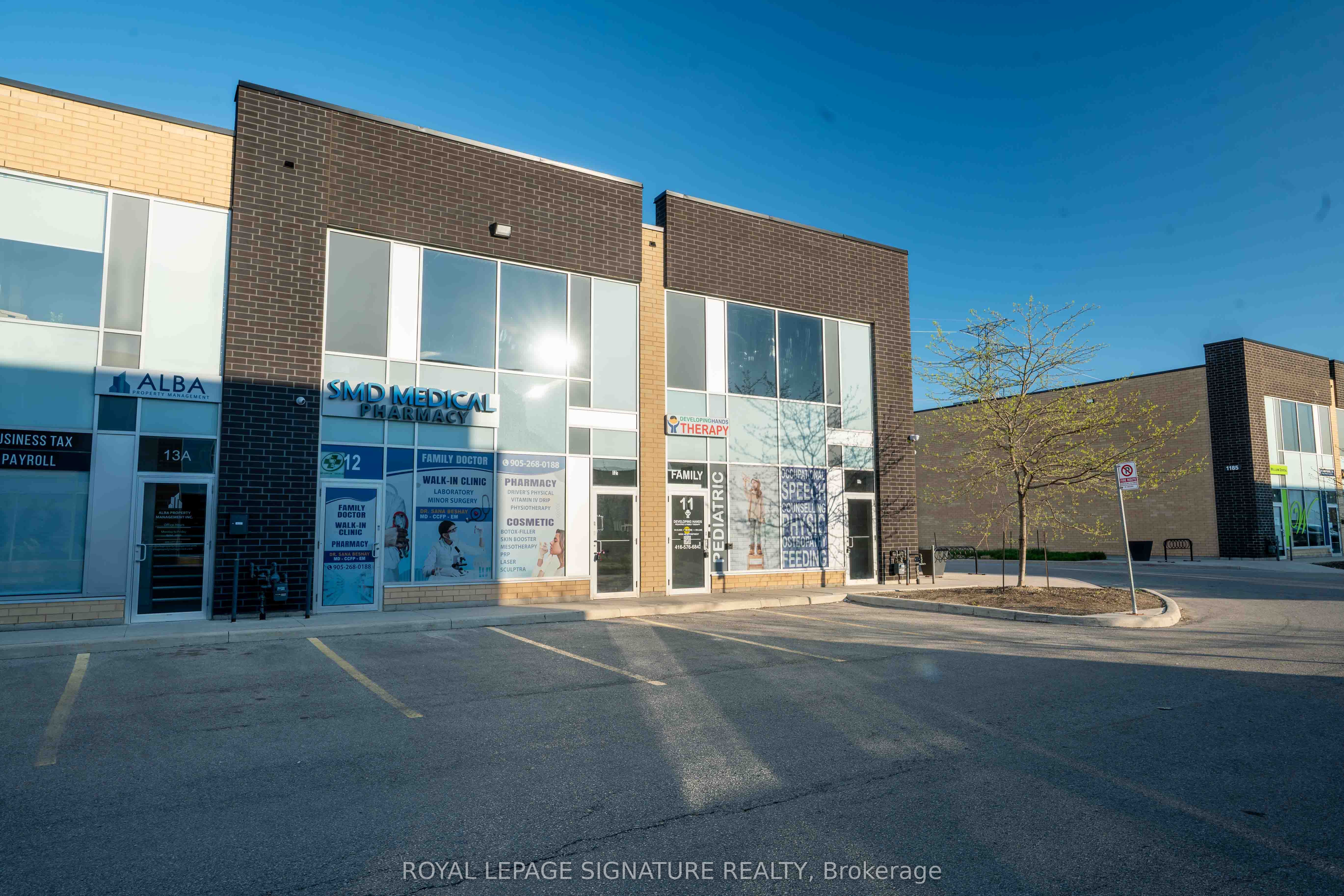 1235 Queensway N/a E 11a Property Photo 6