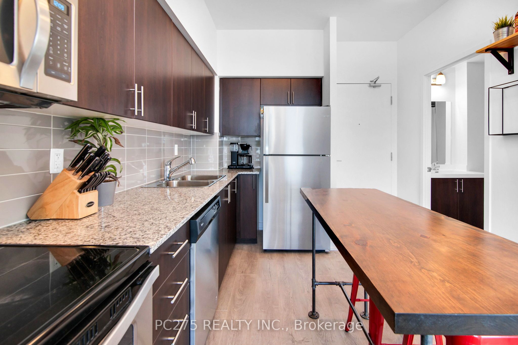 1410 Dupont Street 2708 Property Photo 7