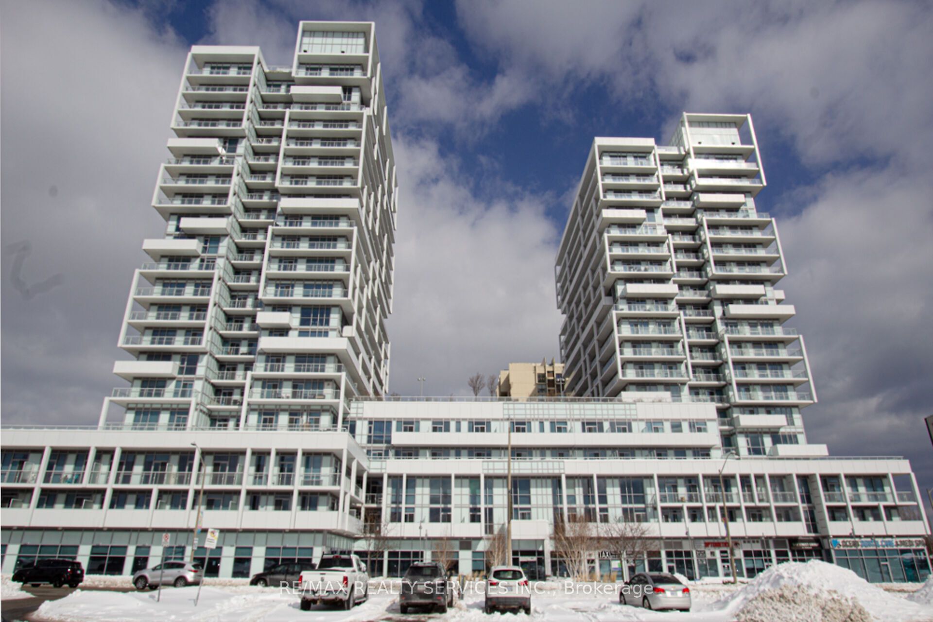 #1911 - 65 Speers Road Property Photo 1