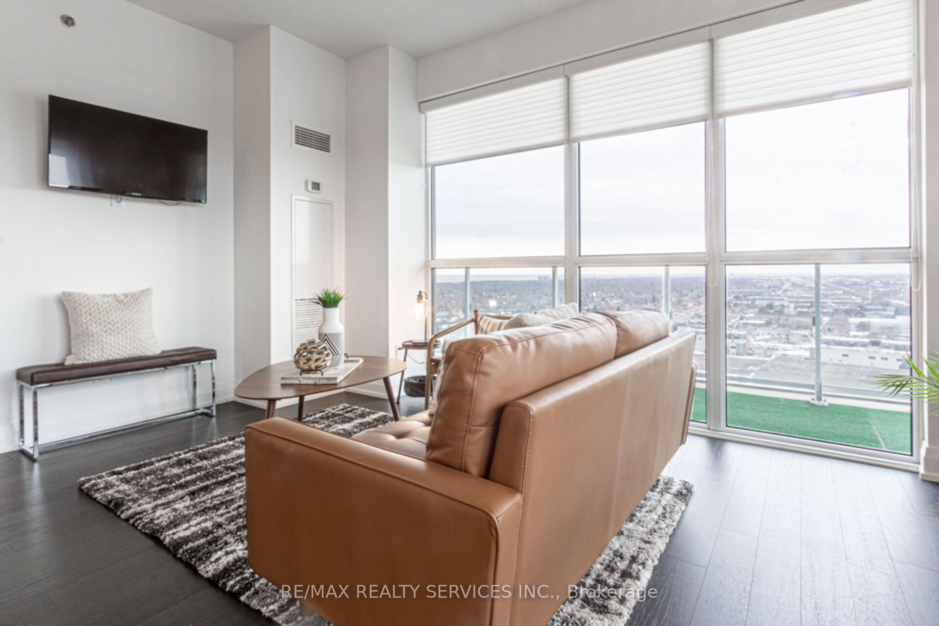 #1911 - 65 Speers Road Property Photo 13