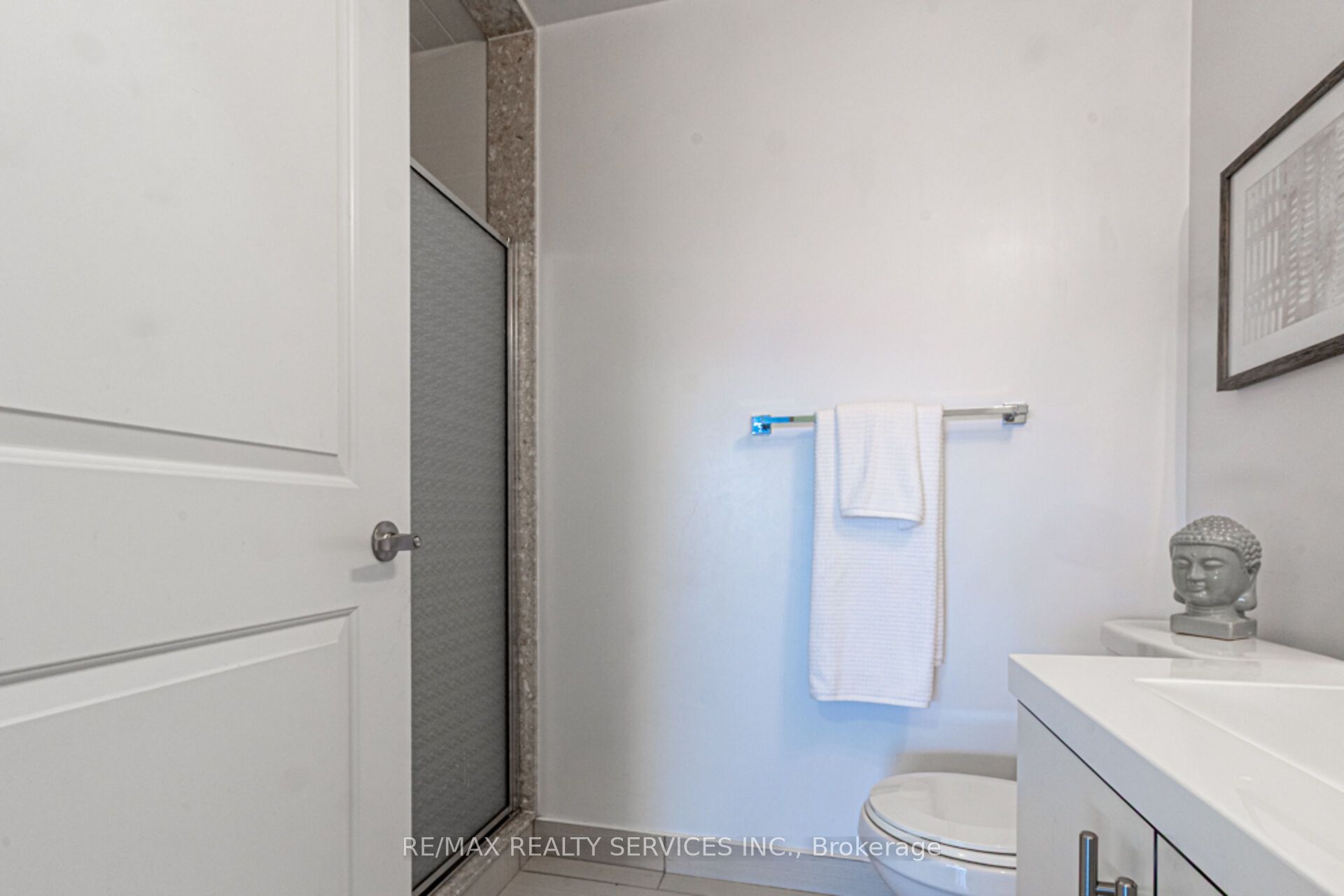 #1911 - 65 Speers Road Property Photo 19