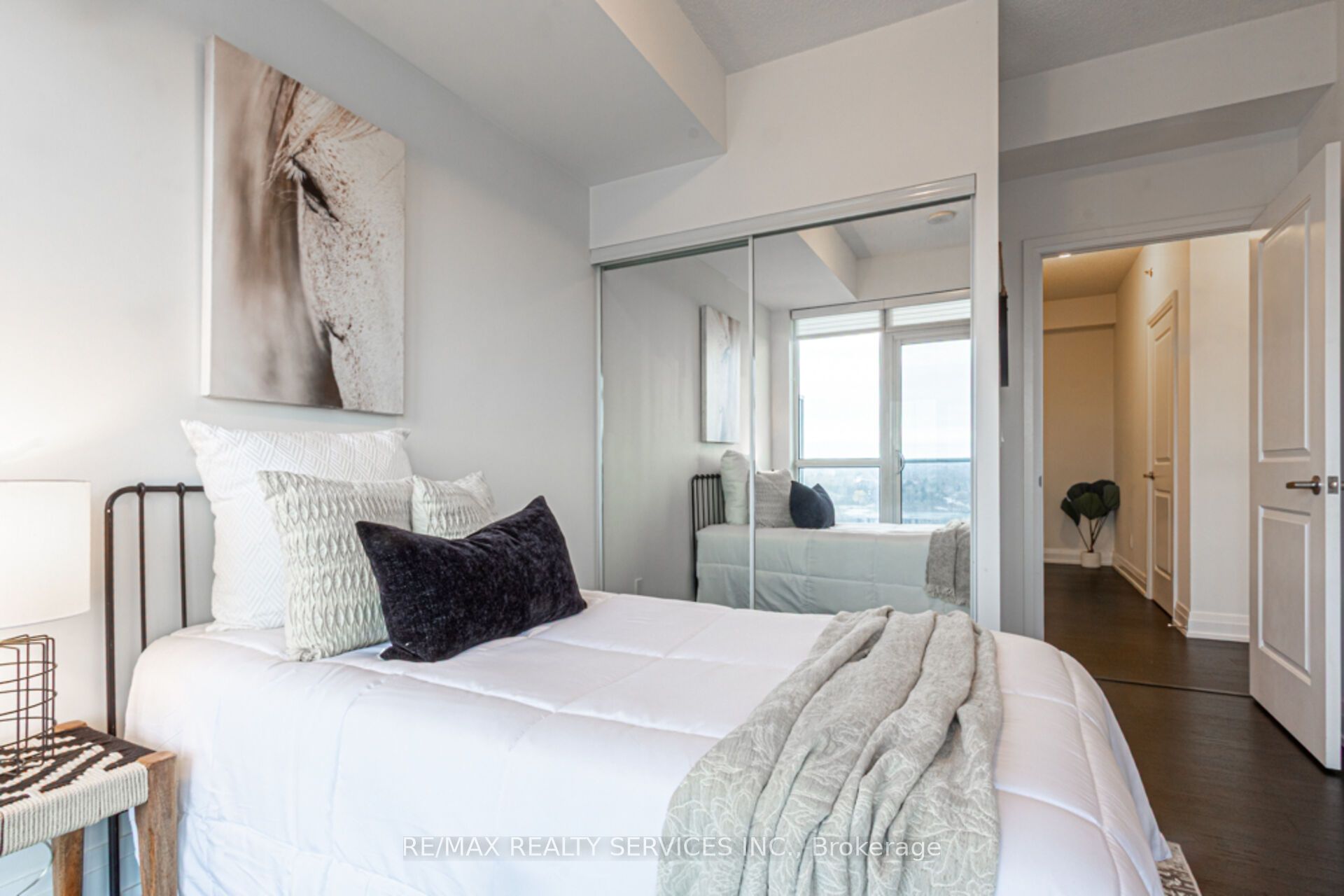#1911 - 65 Speers Road Property Photo 24