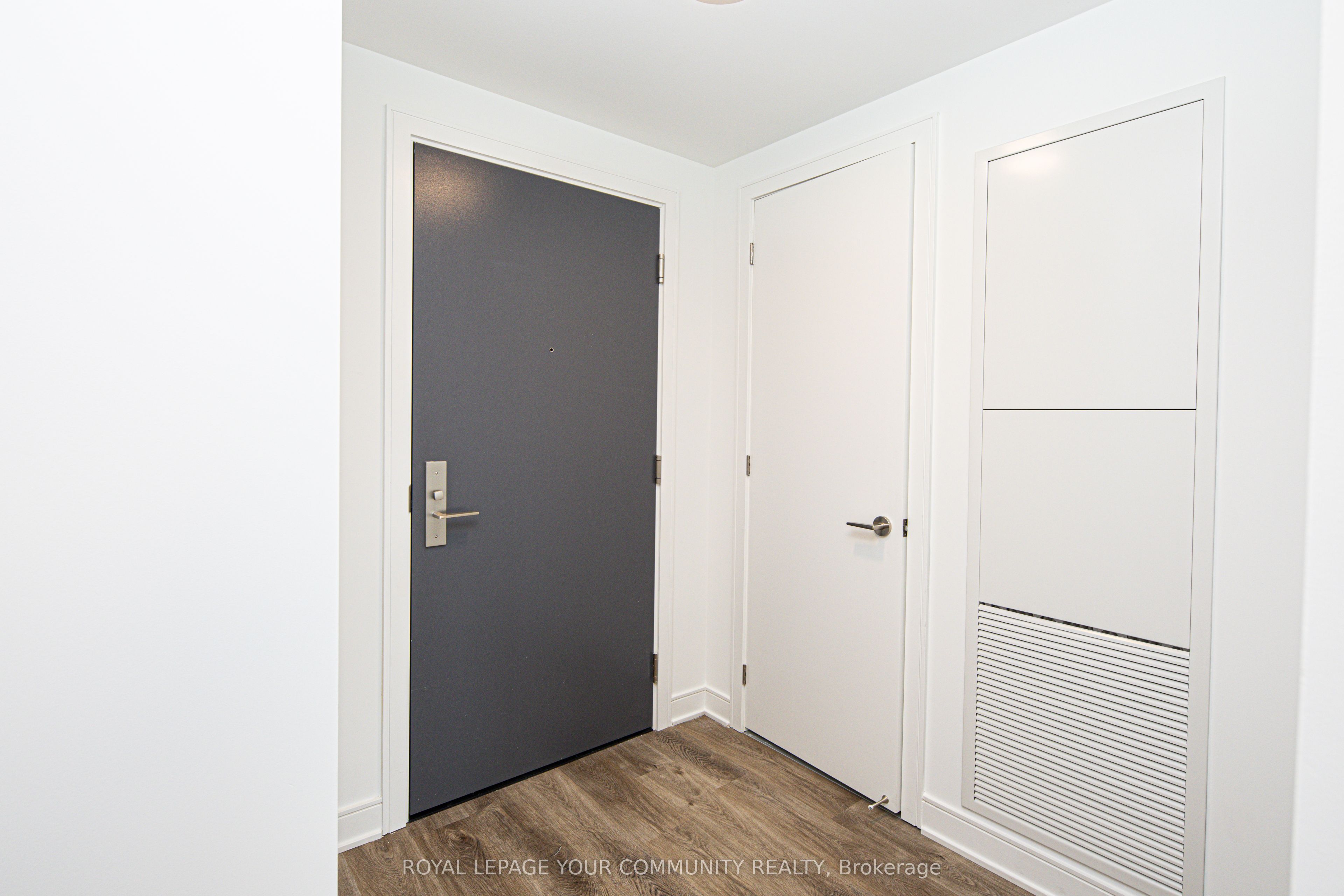 86 Dundas Street E 1509 Property Photo 2