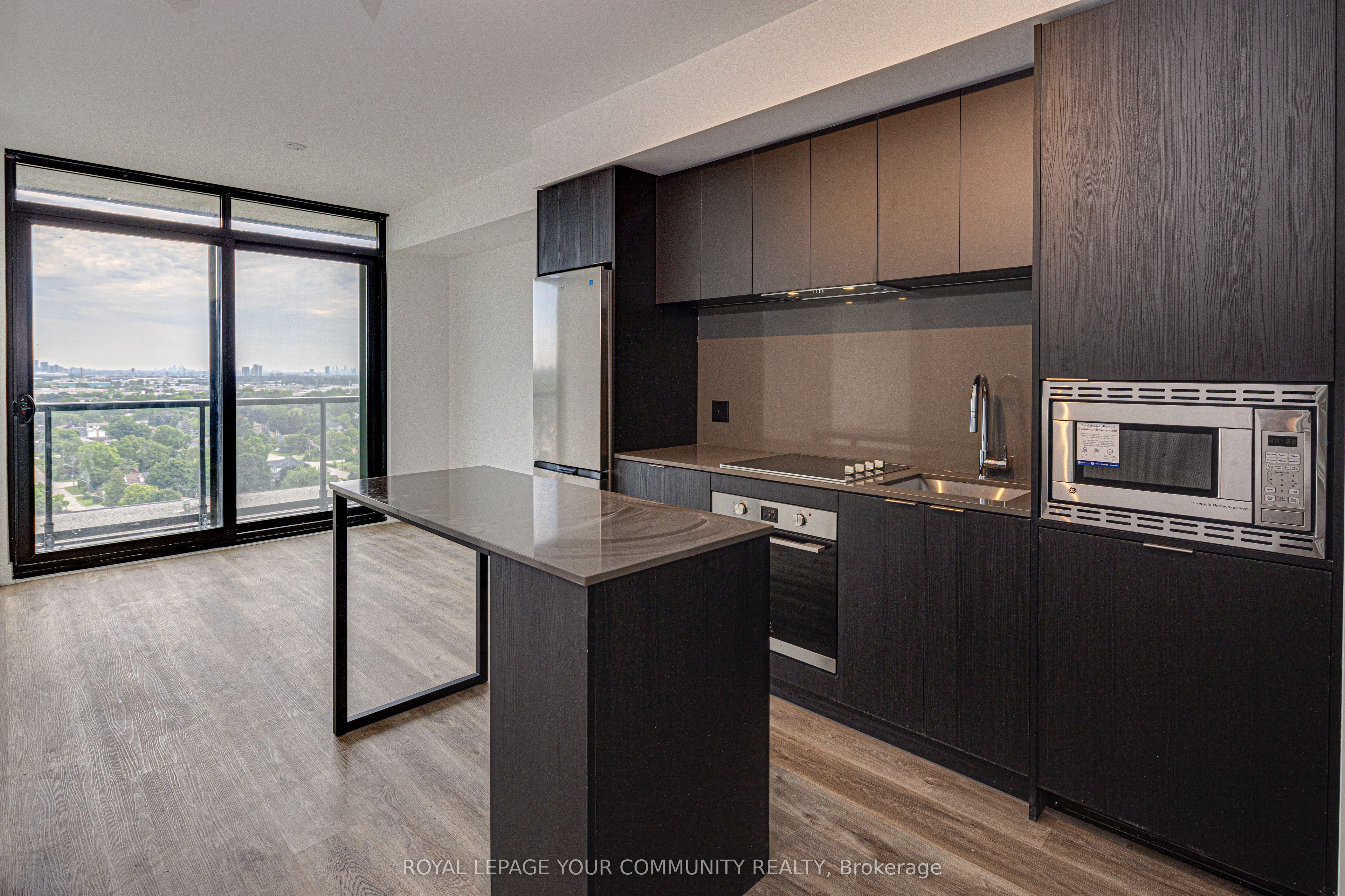 86 Dundas Street E 1509 Property Photo 6