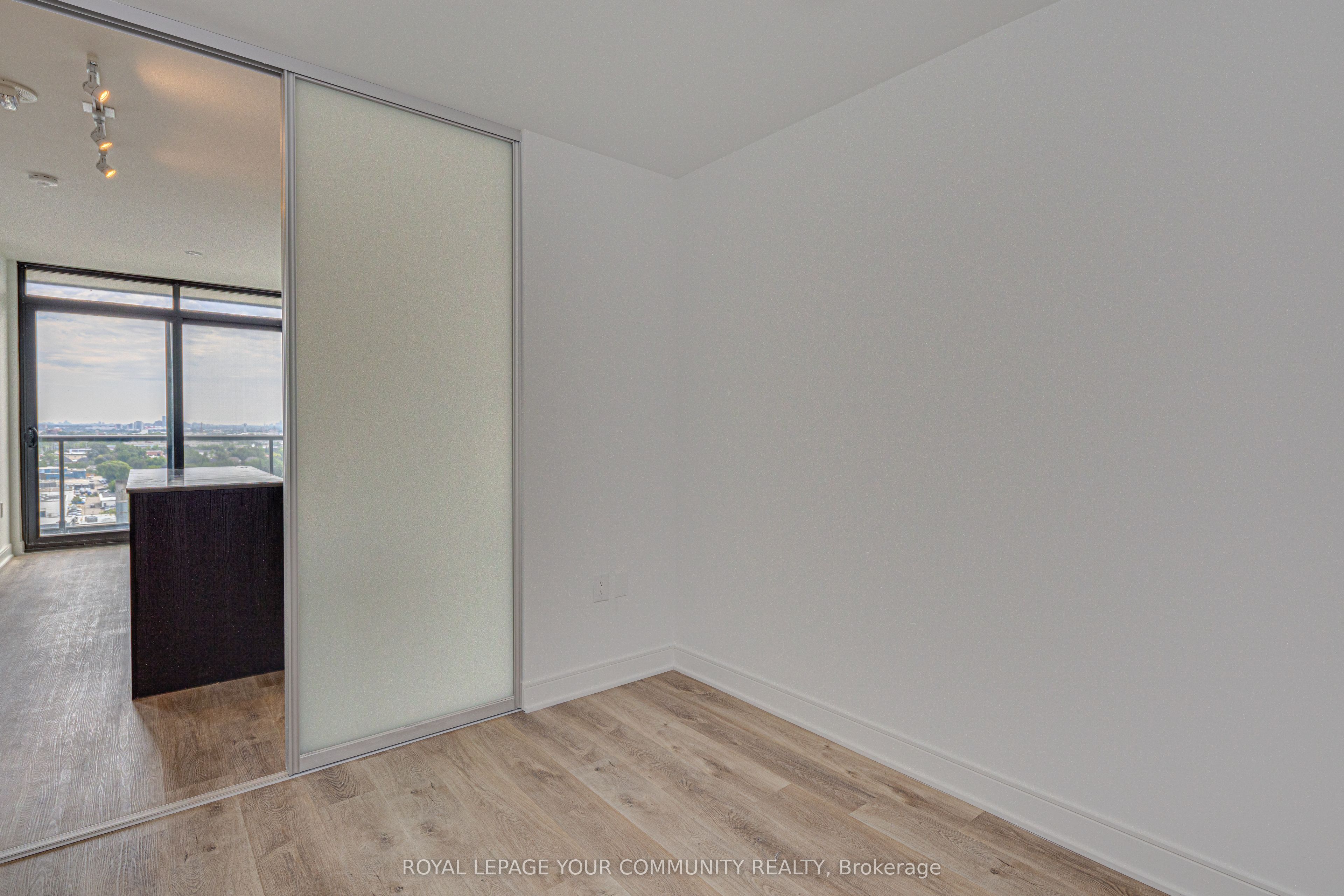 86 Dundas Street E 1509 Property Photo 12