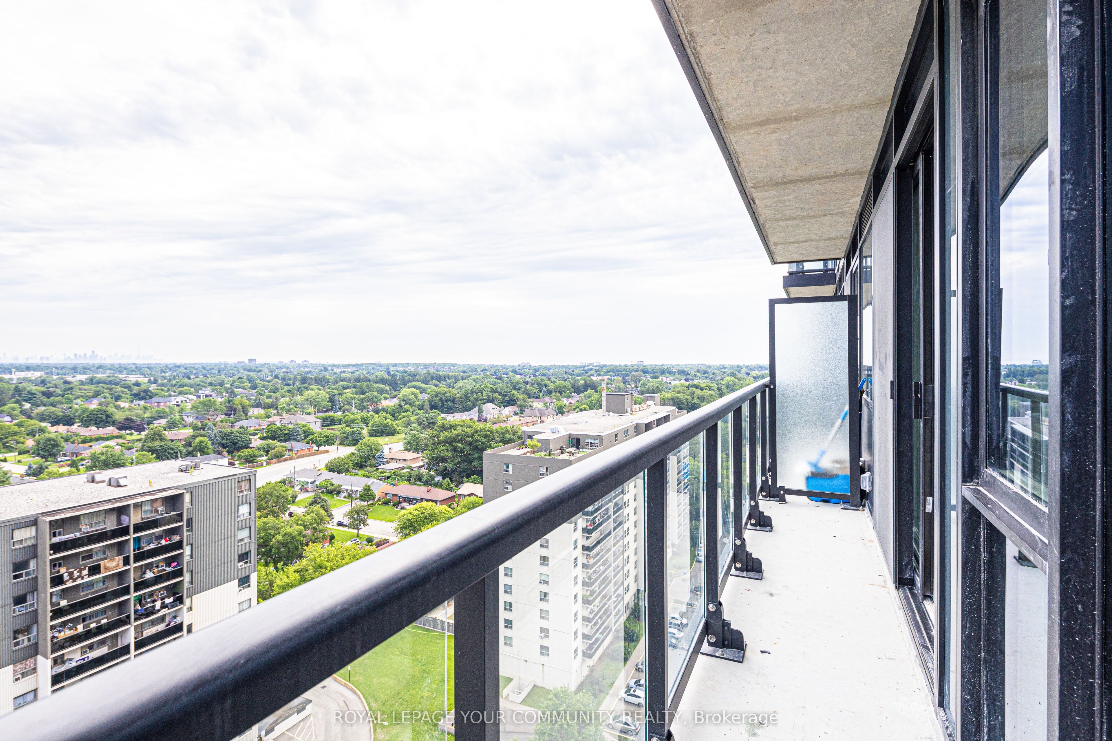 86 Dundas Street E 1509 Property Photo 17