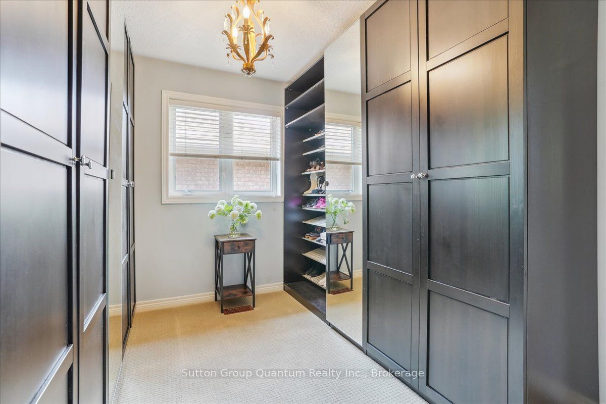 2477 Longridge Crescent Property Photo 23