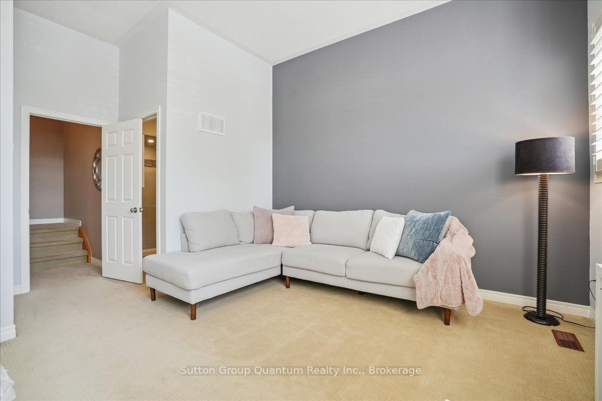 2477 Longridge Crescent Property Photo 25
