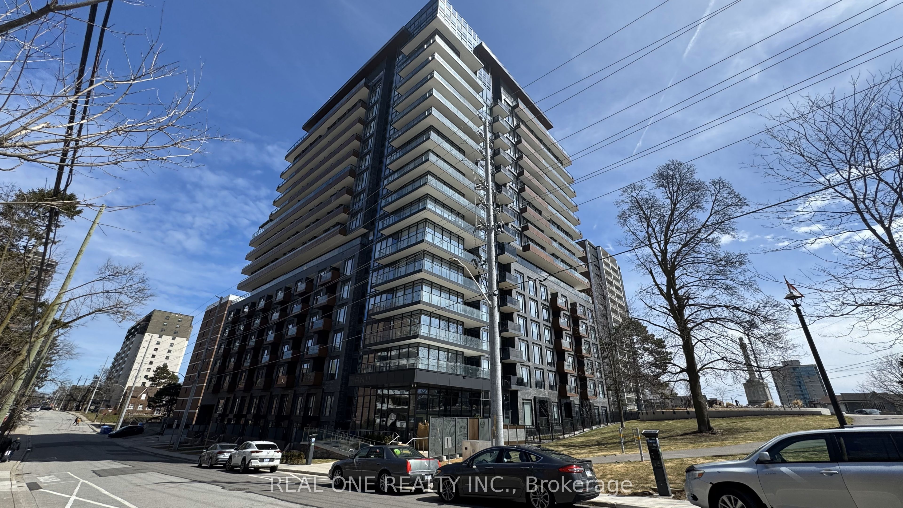 #215 - 21 Park Street Property Photo