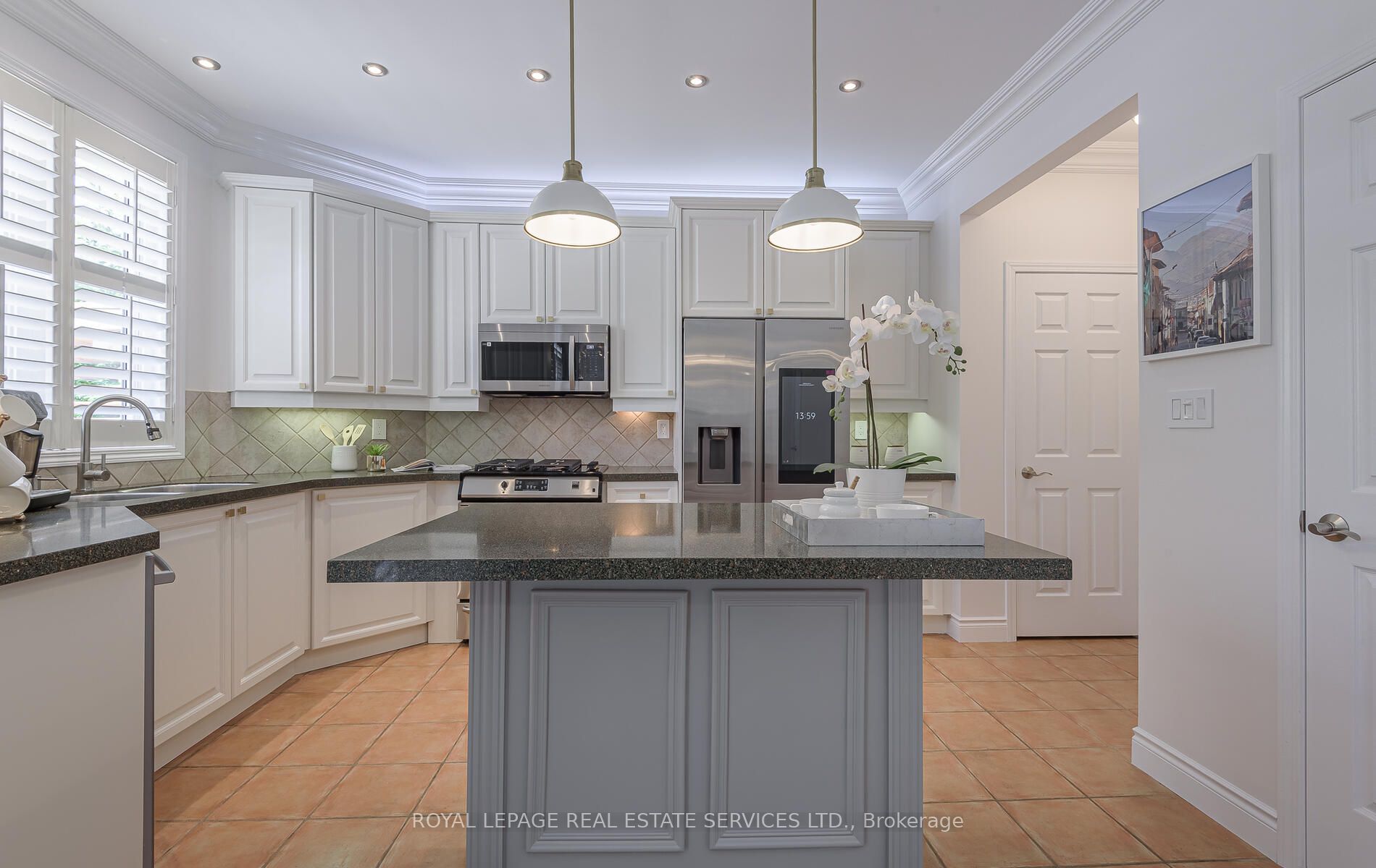 5651 Roseville Court Property Photo 18