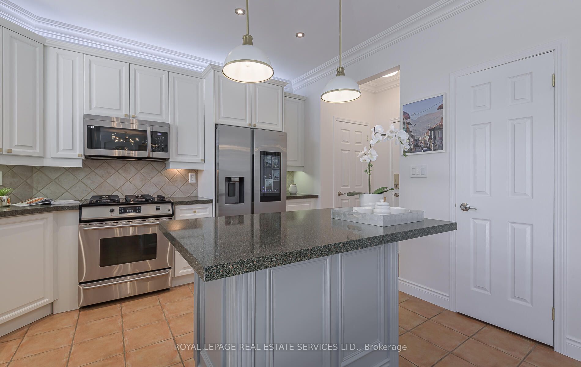 5651 Roseville Court Property Photo 21