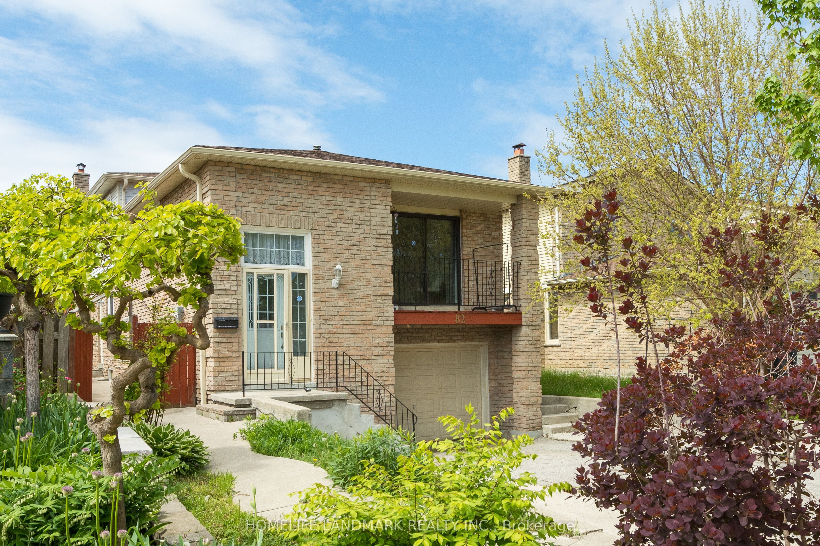 82 Dafoe Crescent Property Photo