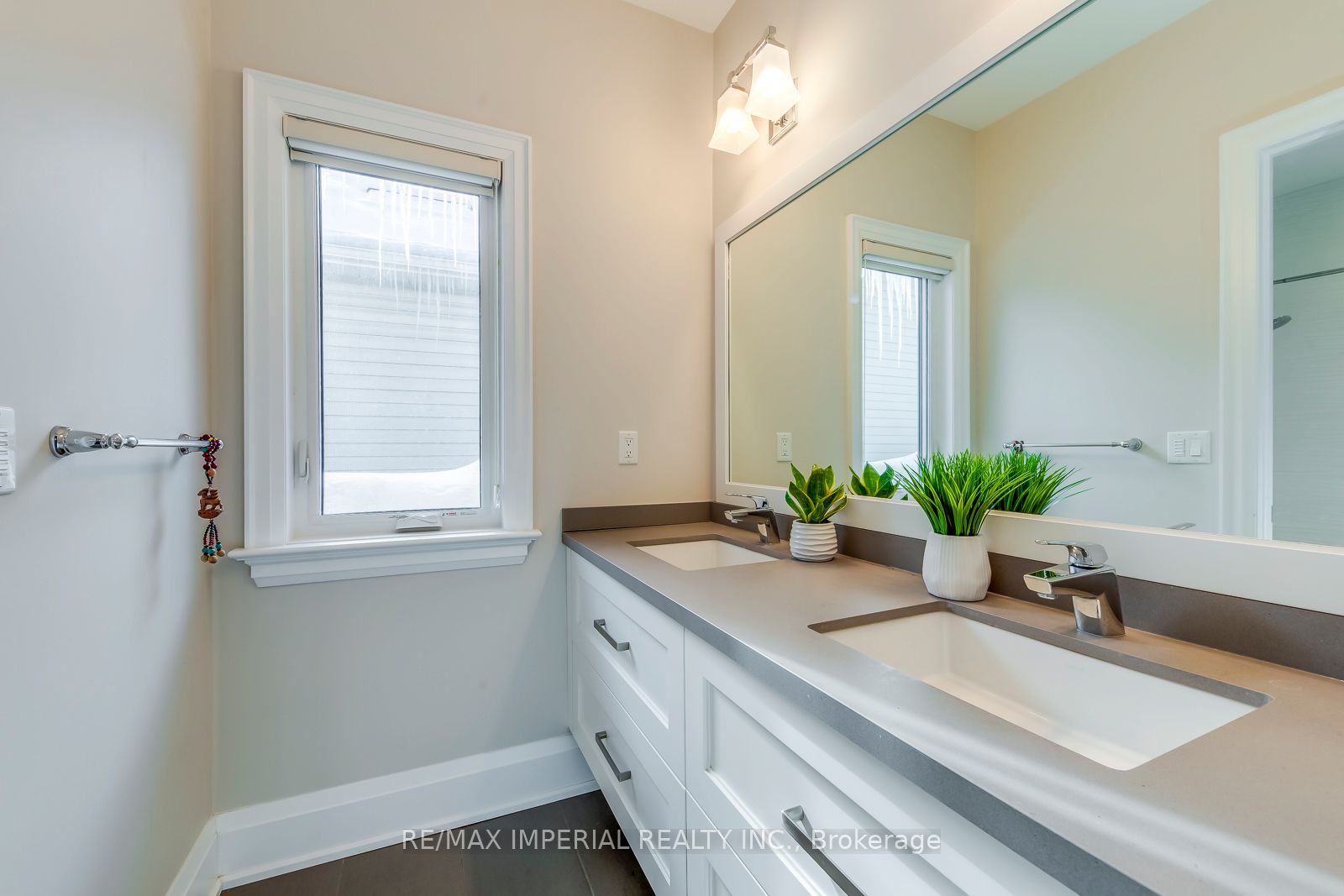 105 Eaglewood Boulevard Property Photo 41