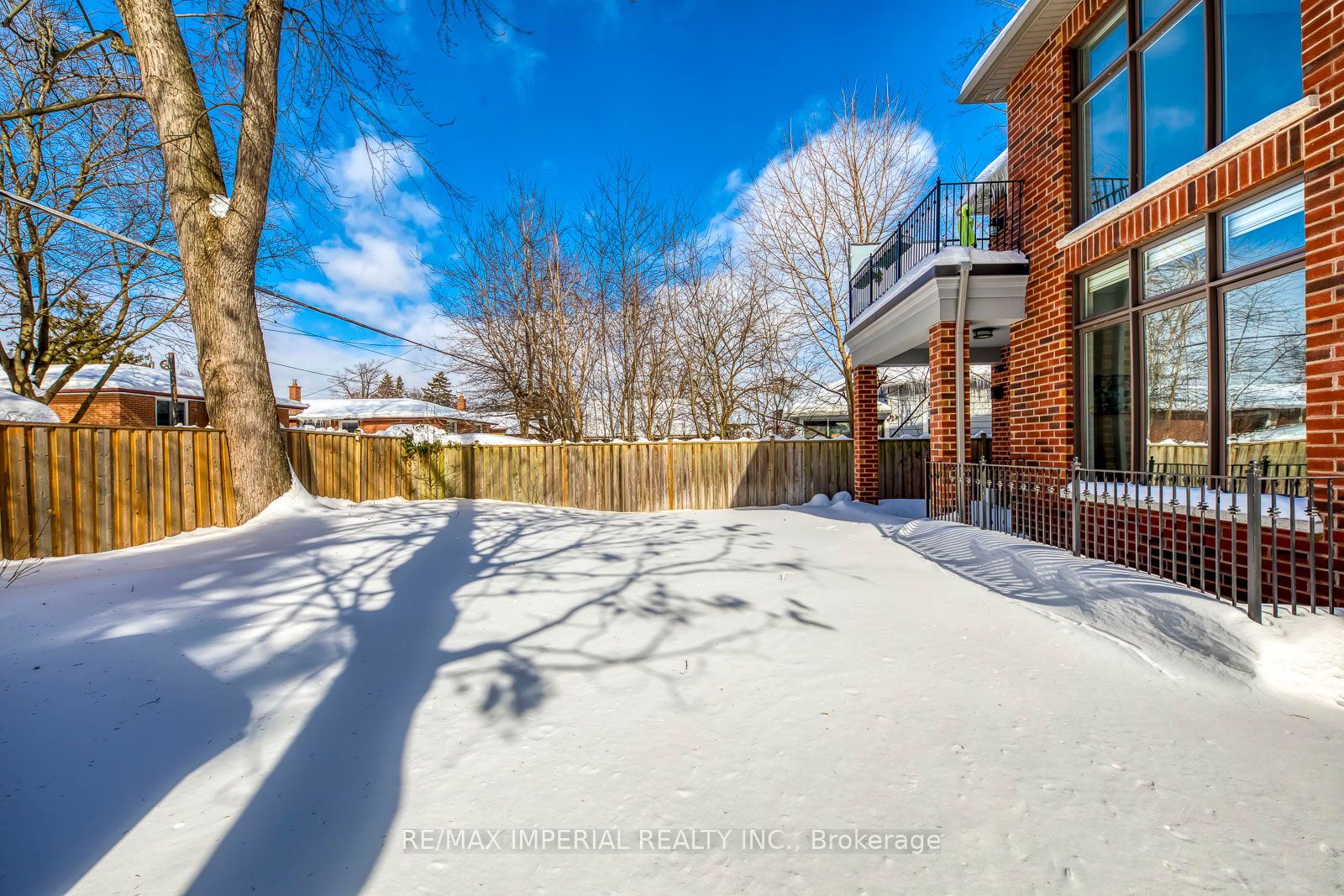 105 Eaglewood Boulevard Property Photo 48