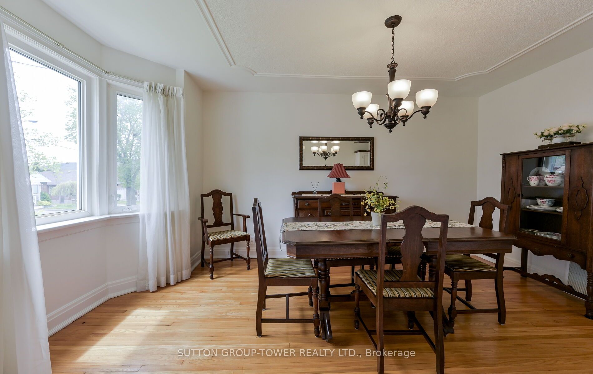 550 Glen Park Avenue Property Photo 7