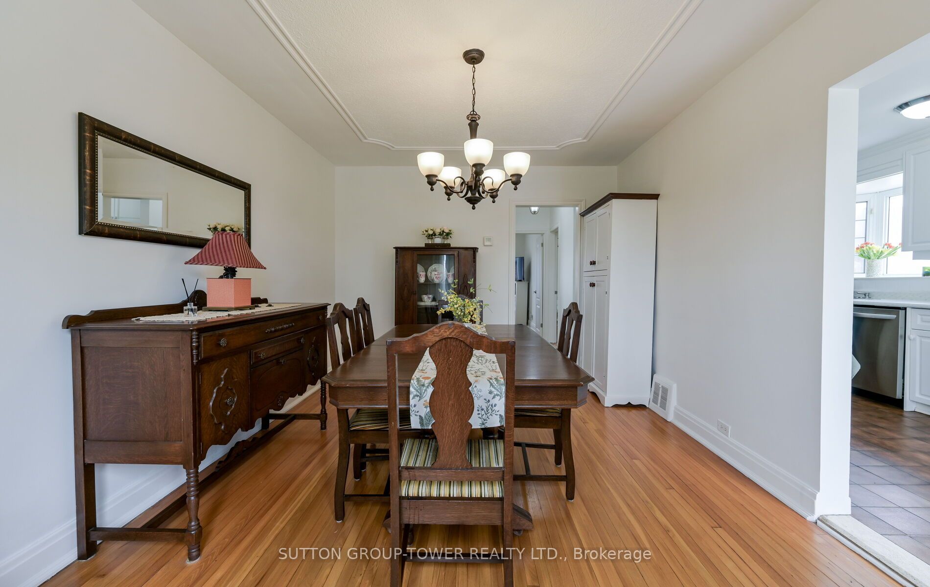 550 Glen Park Avenue Property Photo 9