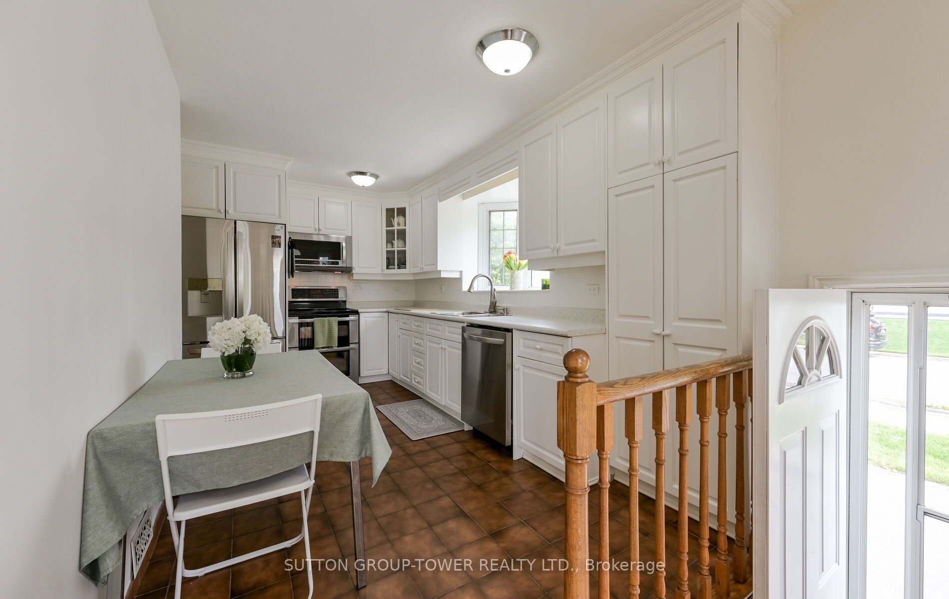 550 Glen Park Avenue Property Photo 11