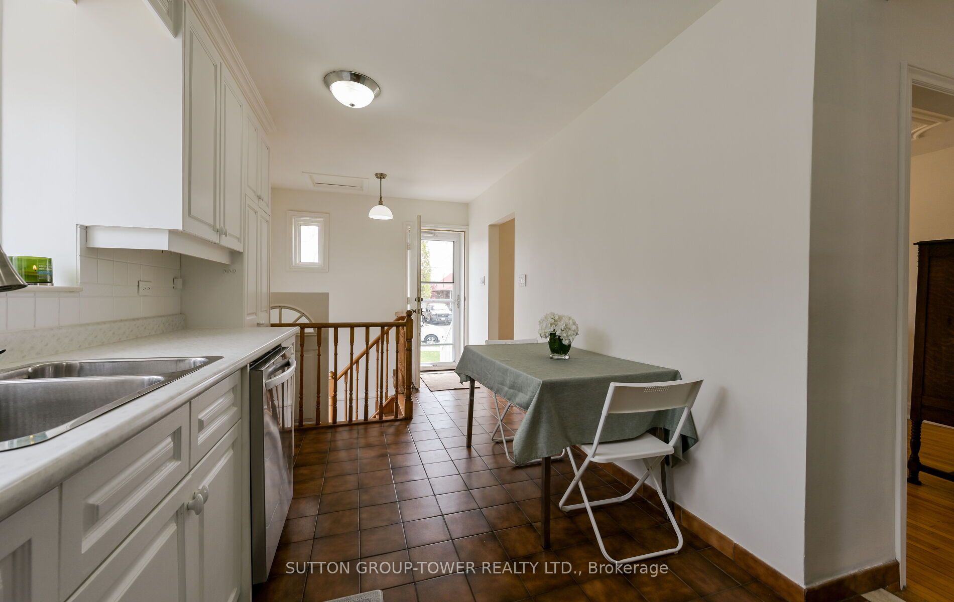 550 Glen Park Avenue Property Photo 14