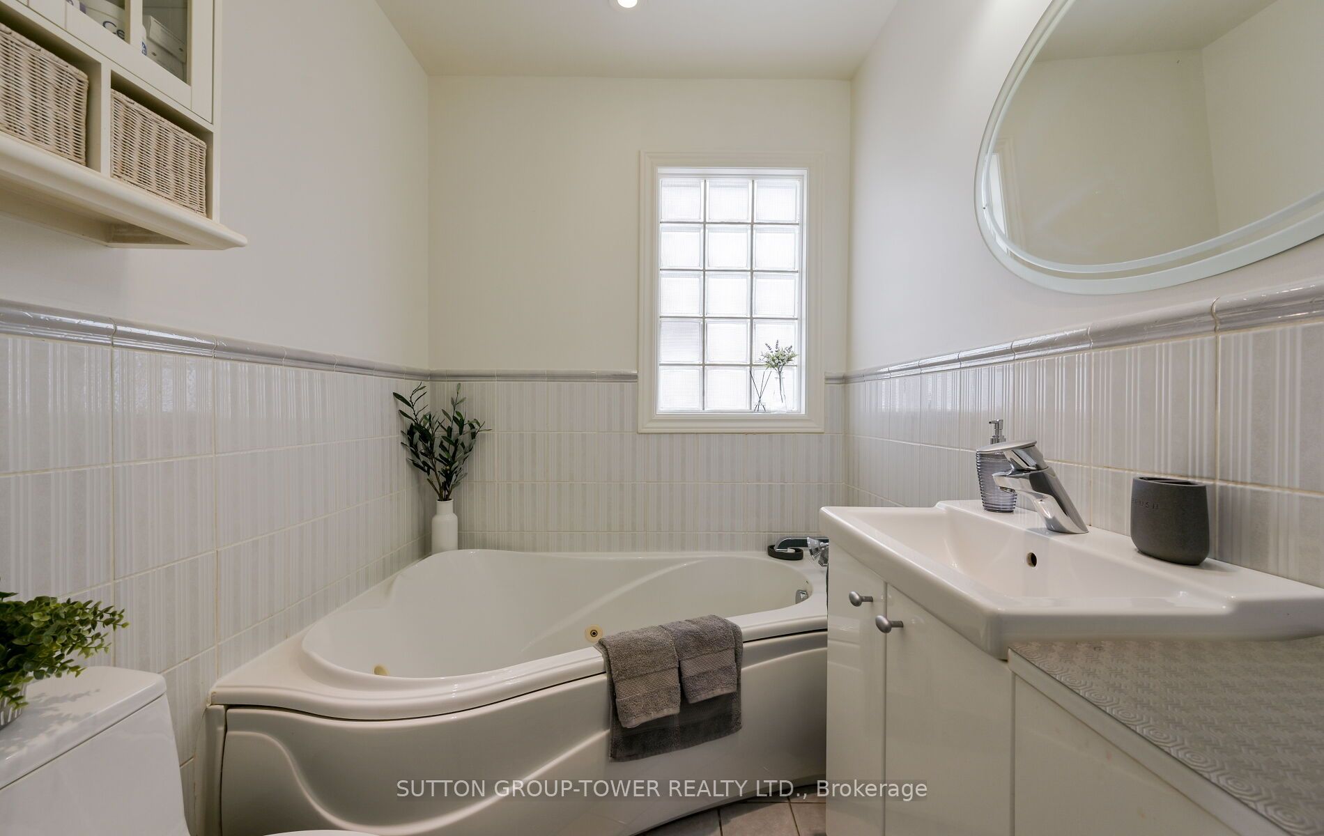 550 Glen Park Avenue Property Photo 26