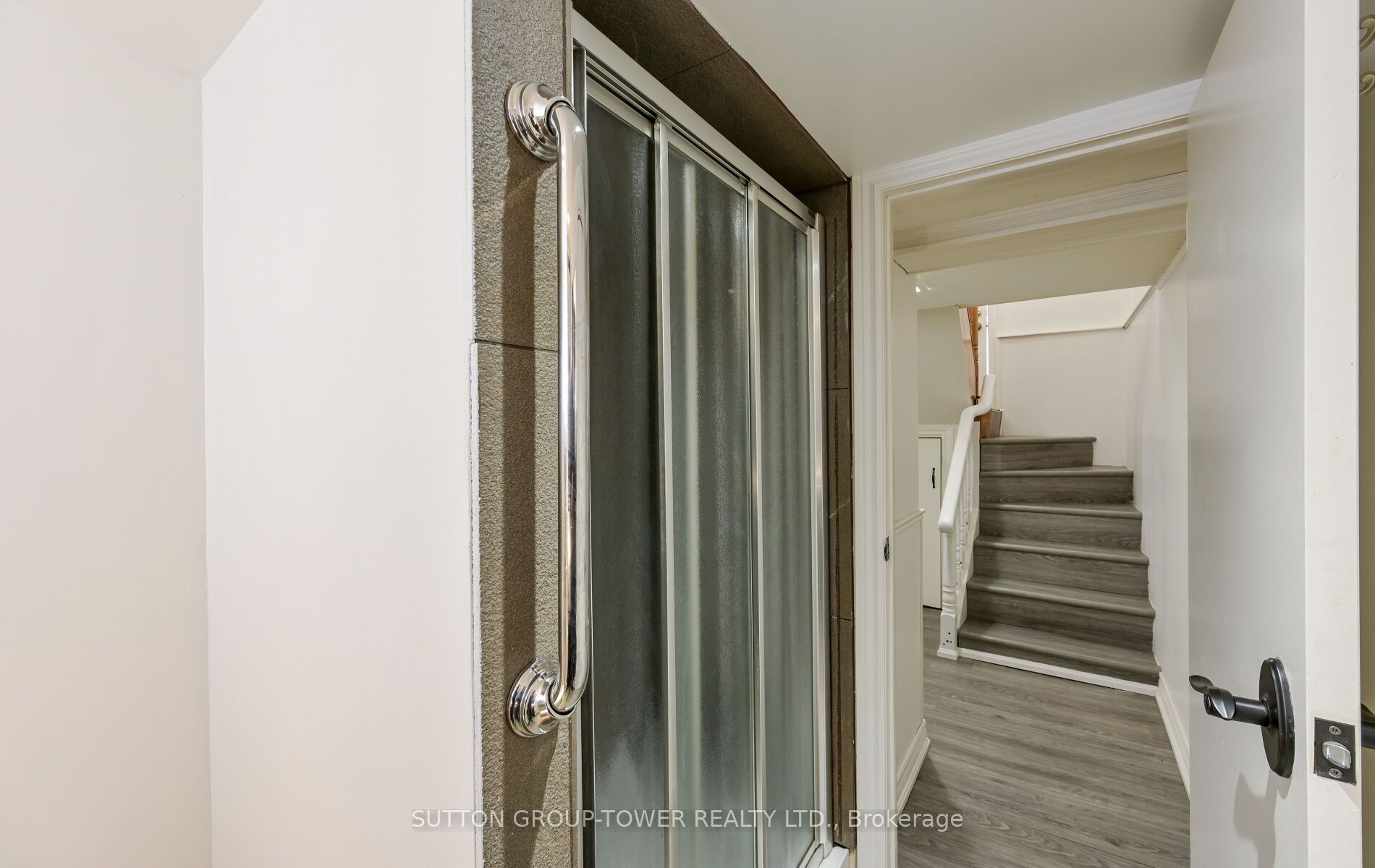550 Glen Park Avenue Property Photo 38