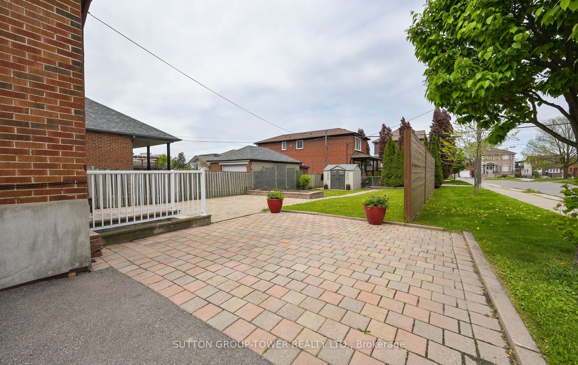 550 Glen Park Avenue Property Photo 41