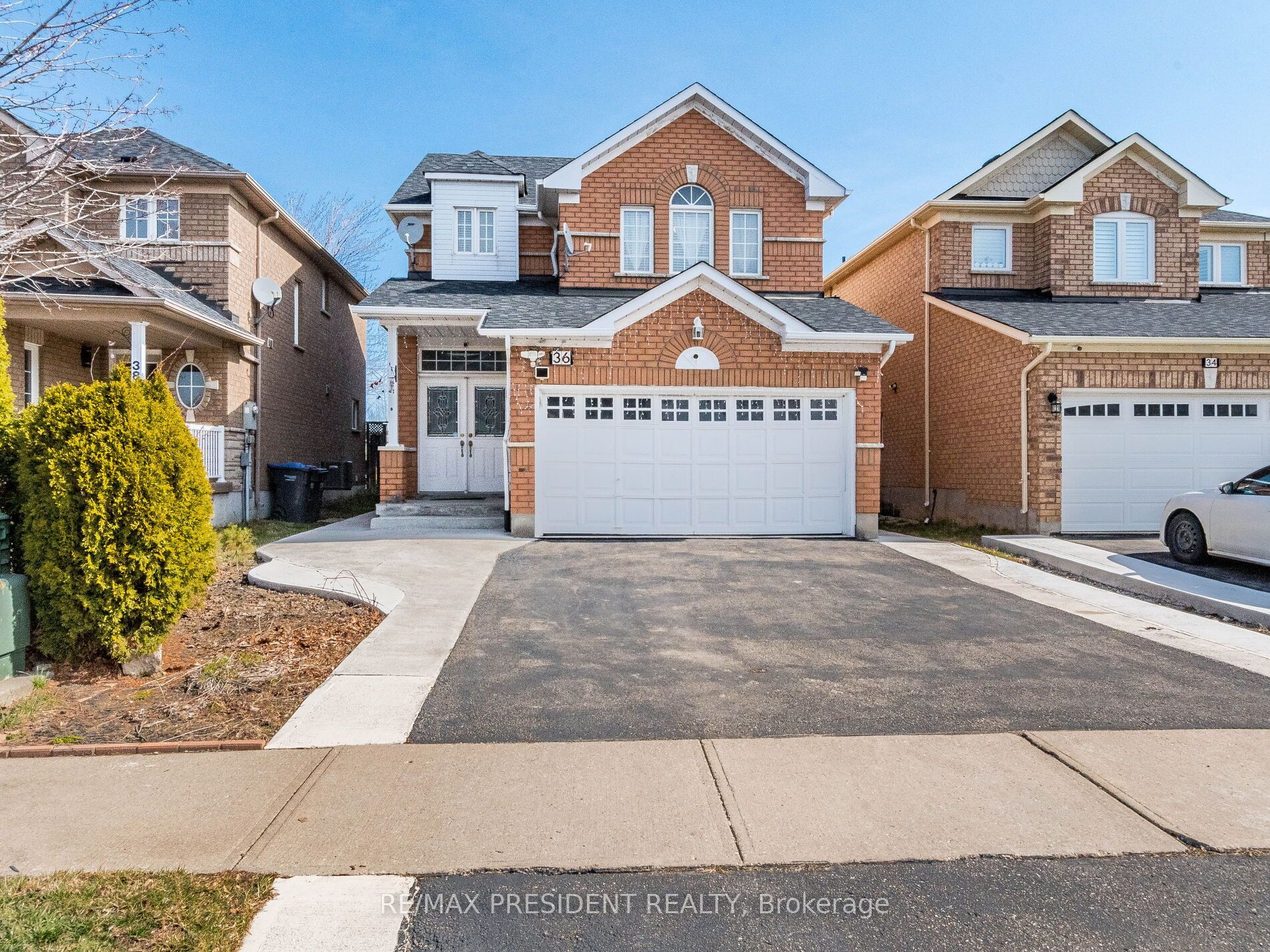 36 Prince Crescent Property Photo 1